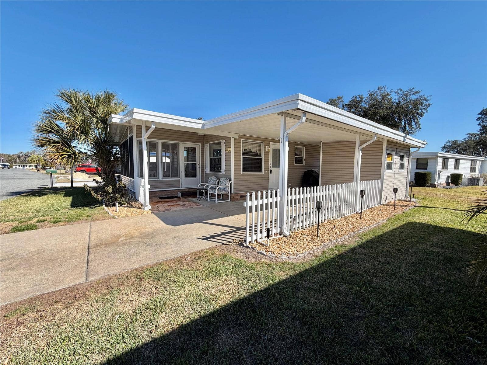 109 CAMELLIA TRAIL, Leesburg, FL 34748