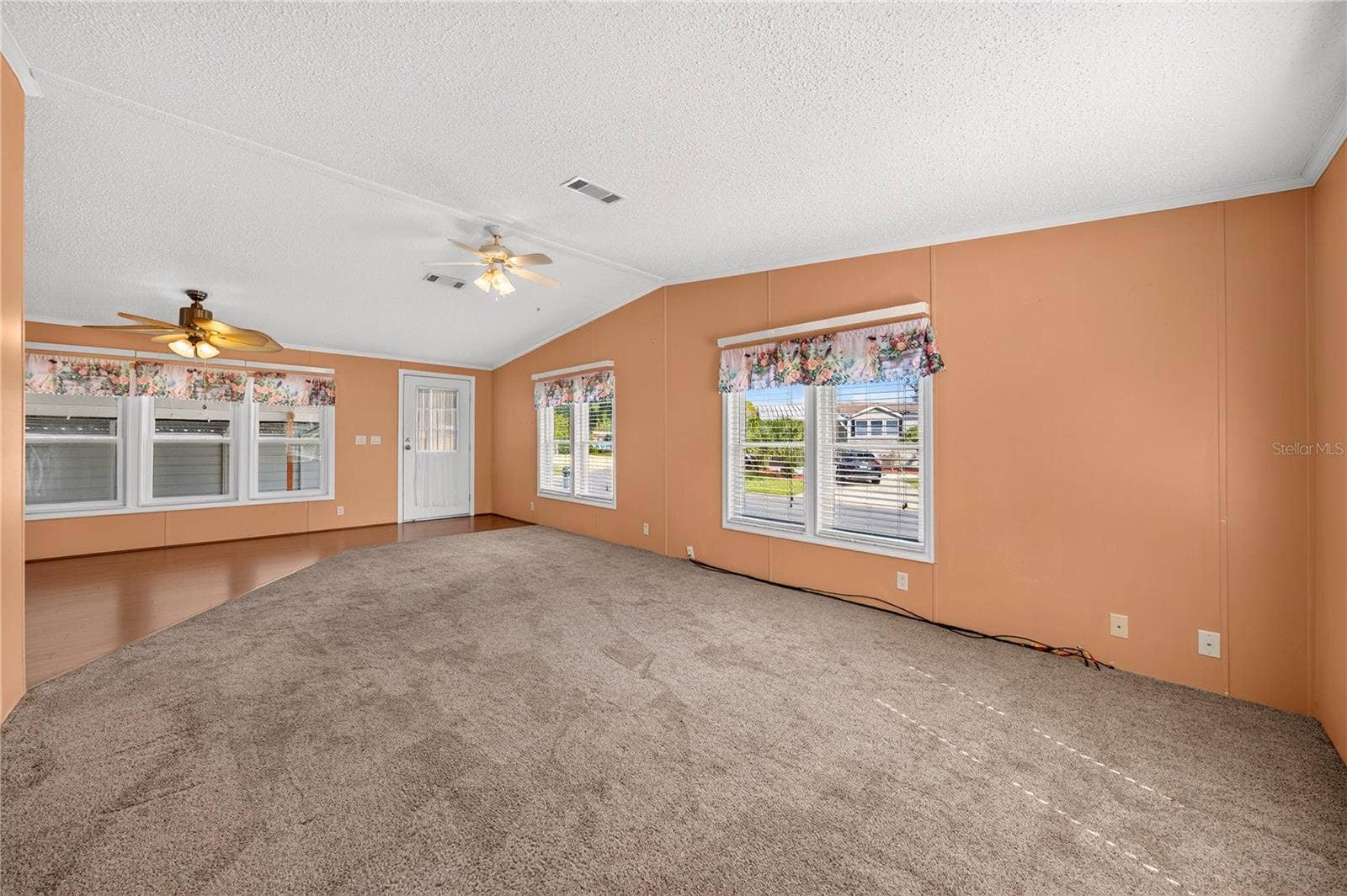 2722 VINDALE ROAD, Tavares, FL 32778 2722 VINDALE ROAD, Tavares, FL 32778