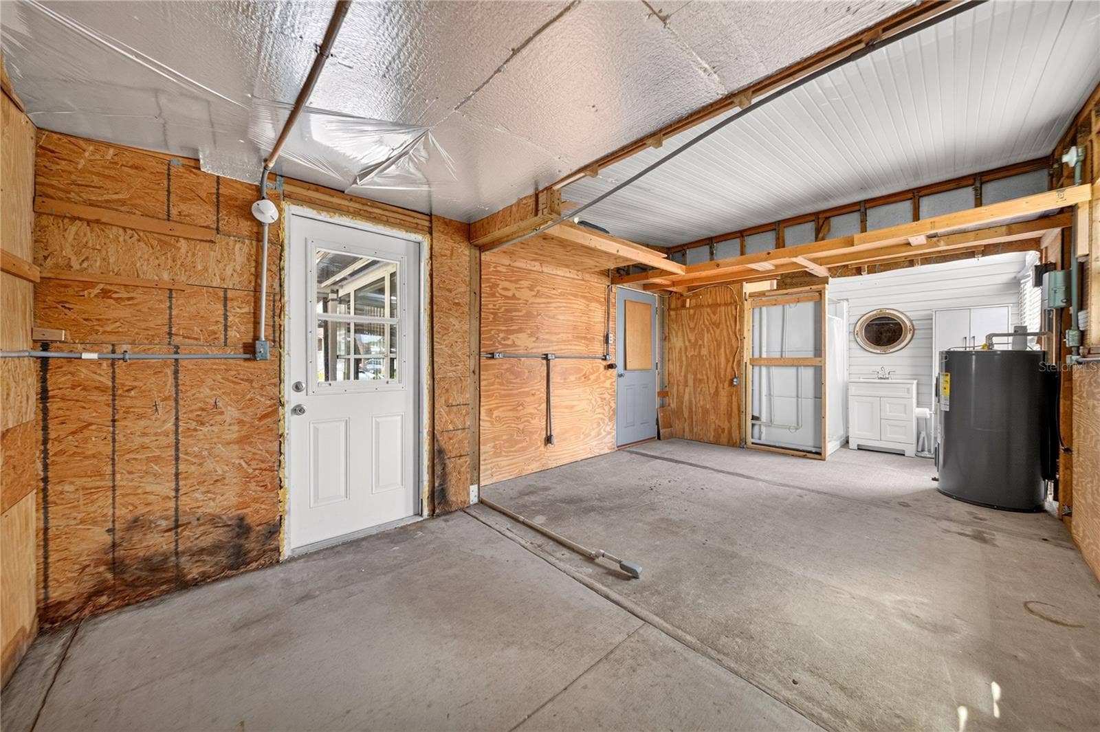 2722 VINDALE ROAD, Tavares, FL 32778 Workshop/bonus room