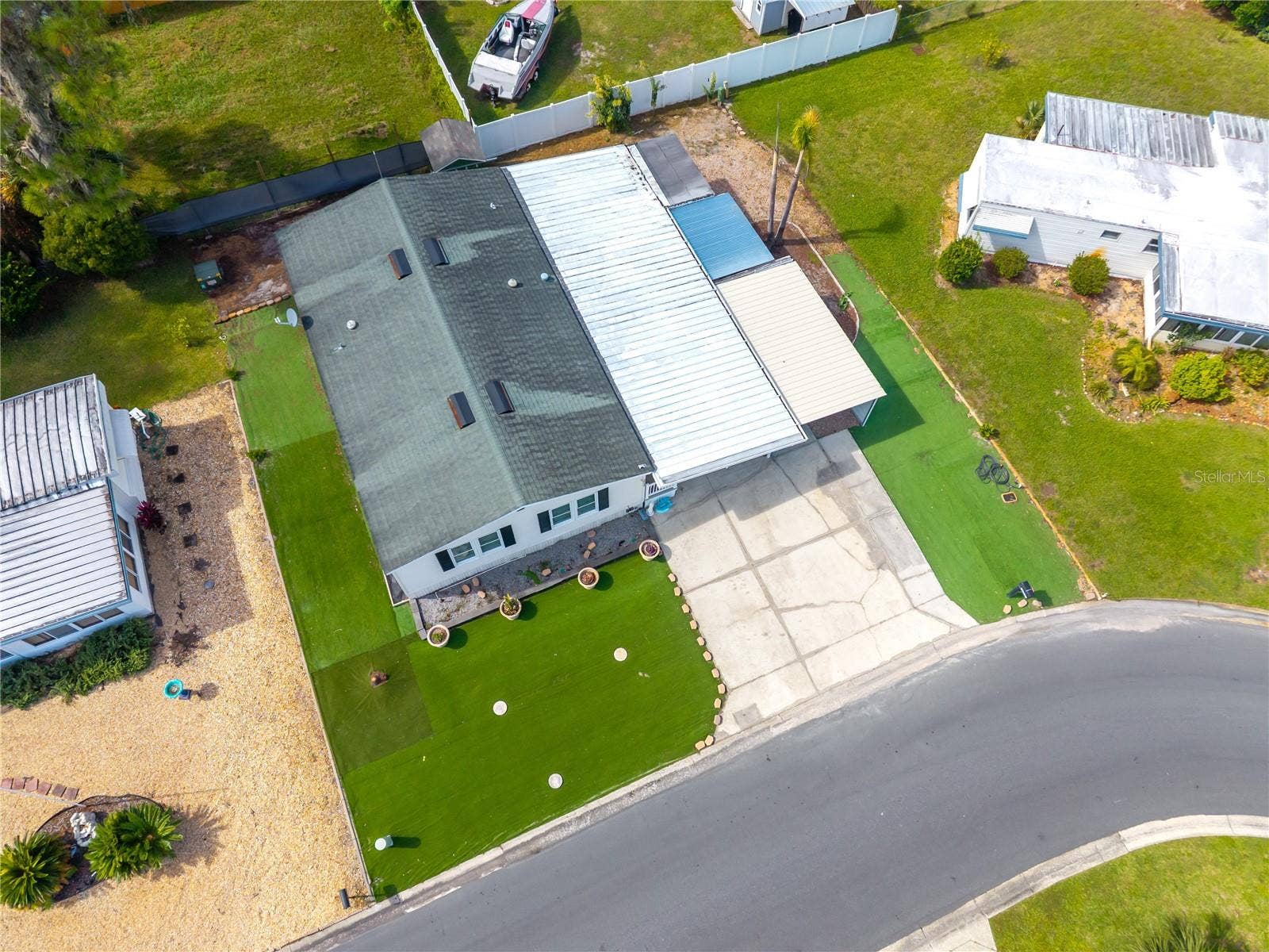 2722 VINDALE ROAD, Tavares, FL 32778 2722 VINDALE ROAD, Tavares, FL 32778