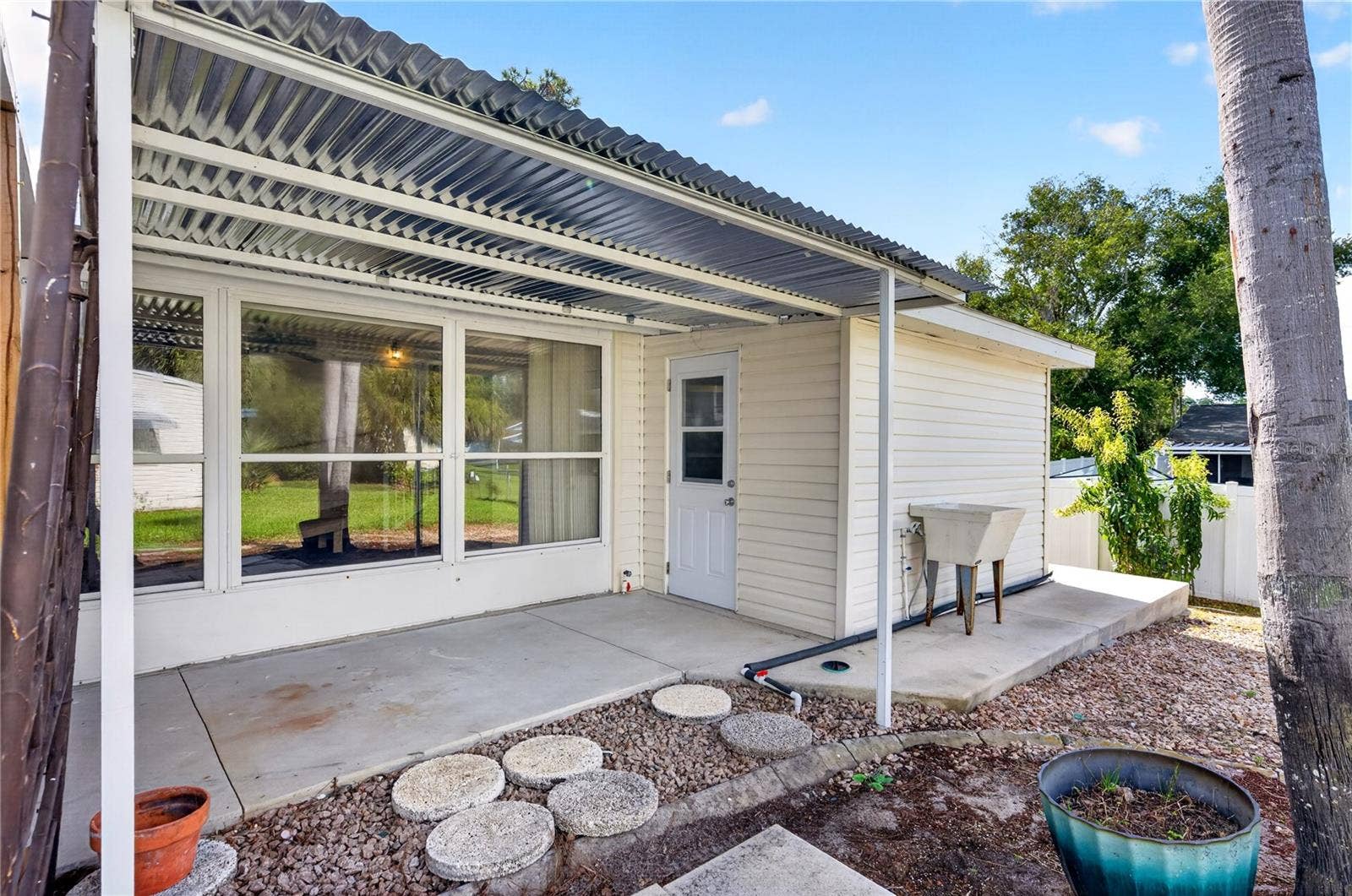 2722 VINDALE ROAD, Tavares, FL 32778 2722 VINDALE ROAD, Tavares, FL 32778