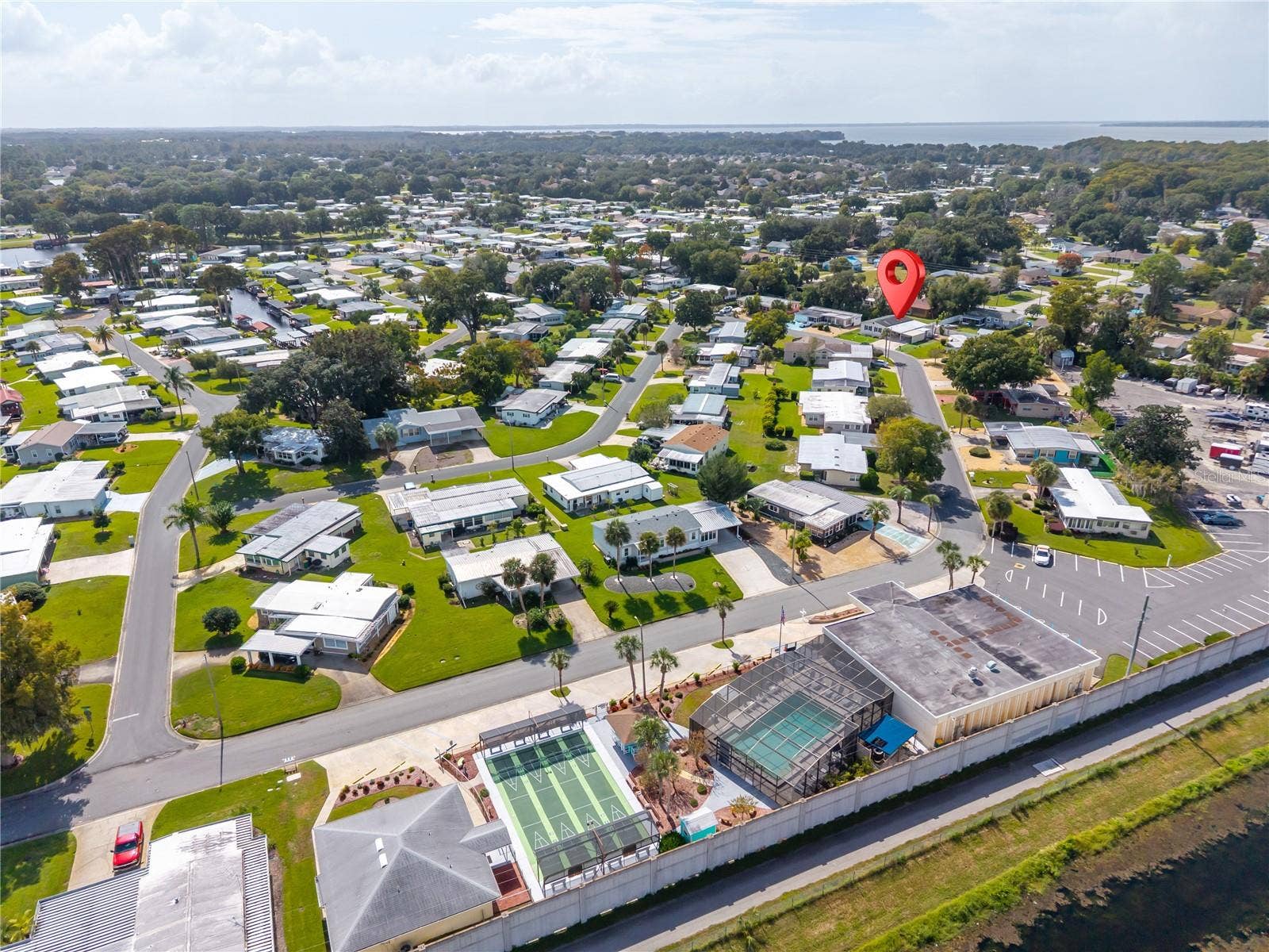 2722 VINDALE ROAD, Tavares, FL 32778 Proximity to community clubhouse/pool