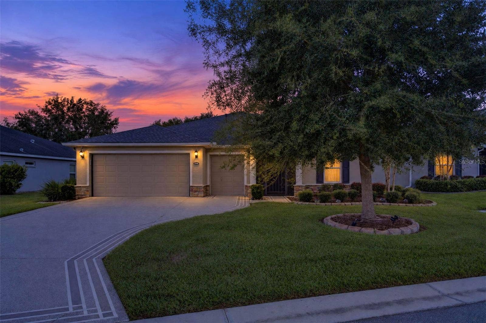 3749 ARLINGTON RIDGE BOULEVARD, Leesburg, FL 34748 3749 ARLINGTON RIDGE BOULEVARD, Leesburg, FL 34748