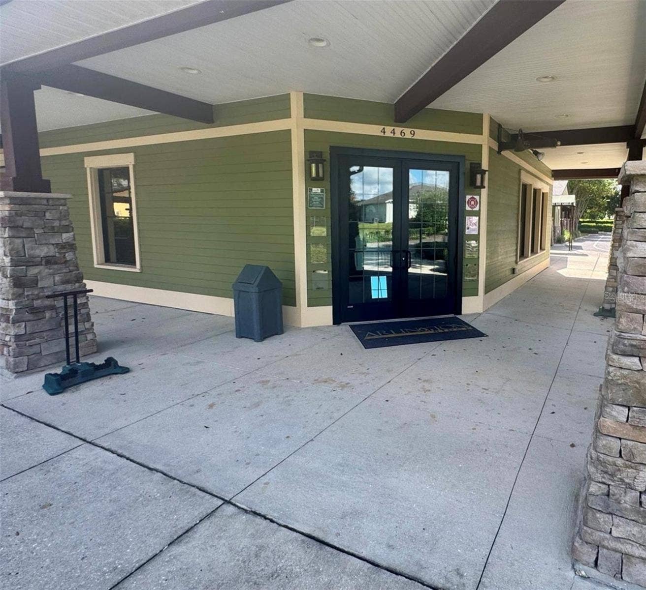 3749 ARLINGTON RIDGE BOULEVARD, Leesburg, FL 34748 Pro Shop