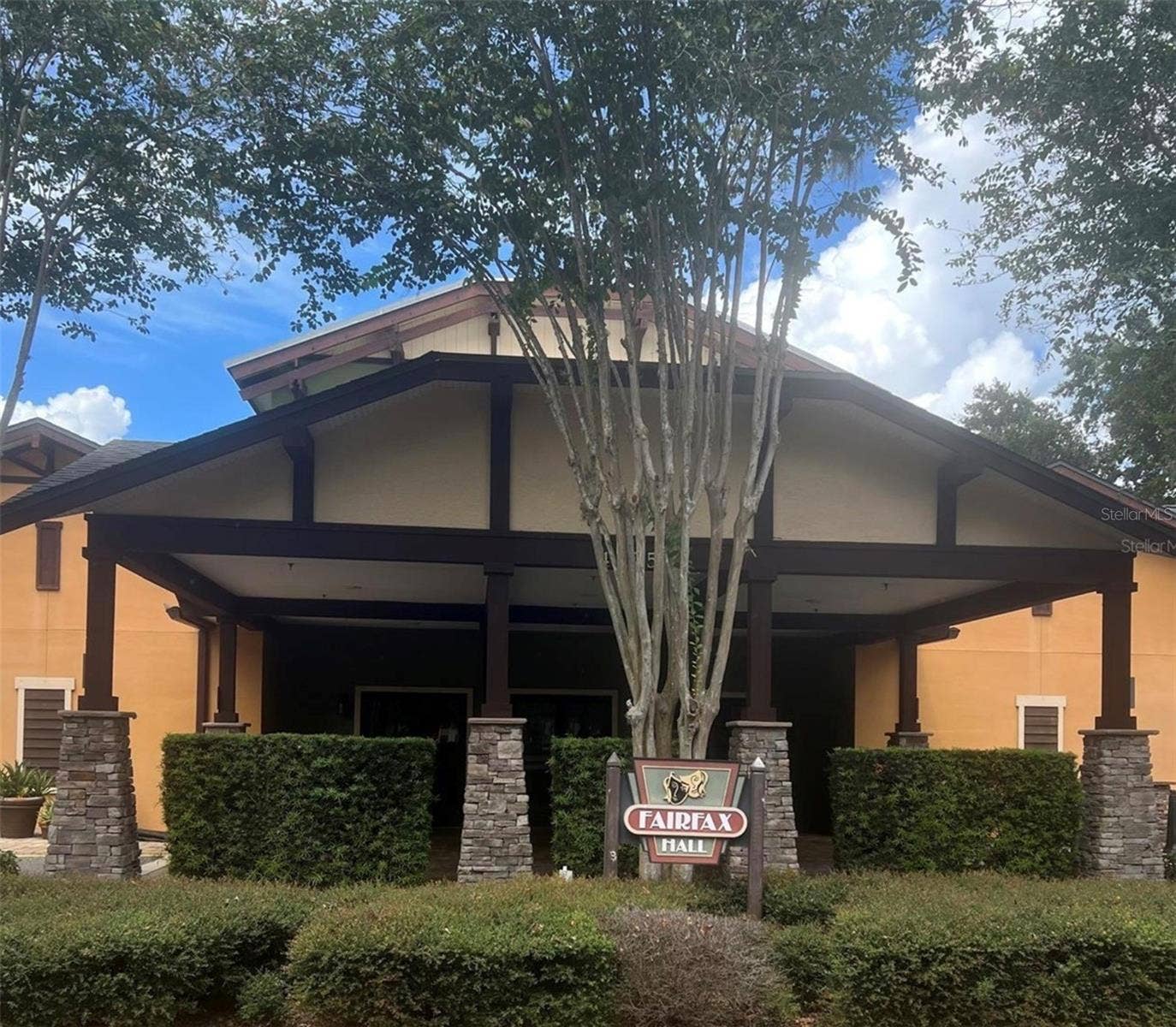 3749 ARLINGTON RIDGE BOULEVARD, Leesburg, FL 34748 Hall