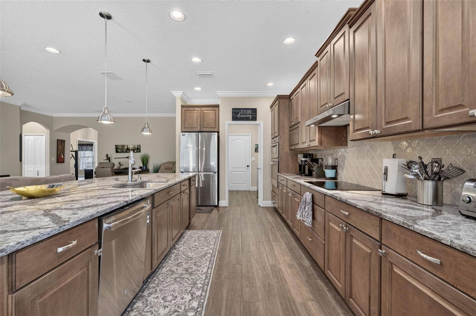 3749 ARLINGTON RIDGE BOULEVARD, Leesburg, FL 34748 Kitchen