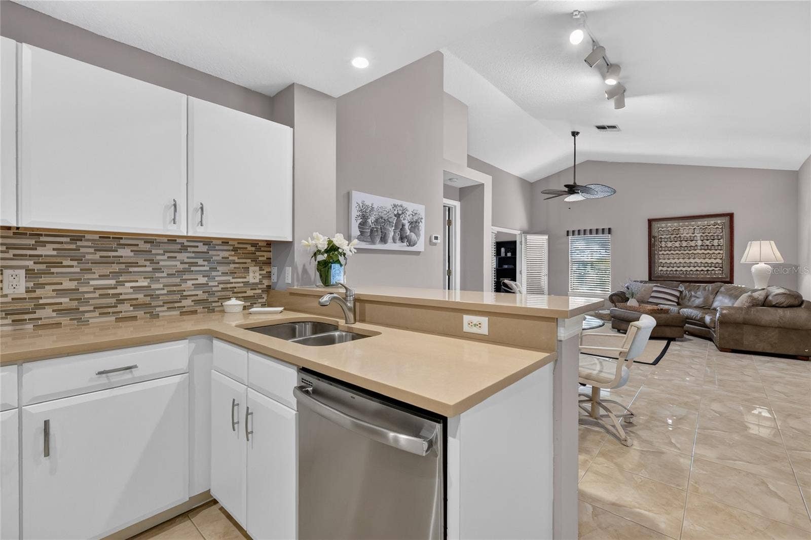 1771 COUNTRY CLUB BOULEVARD, Mount Dora, FL 32757