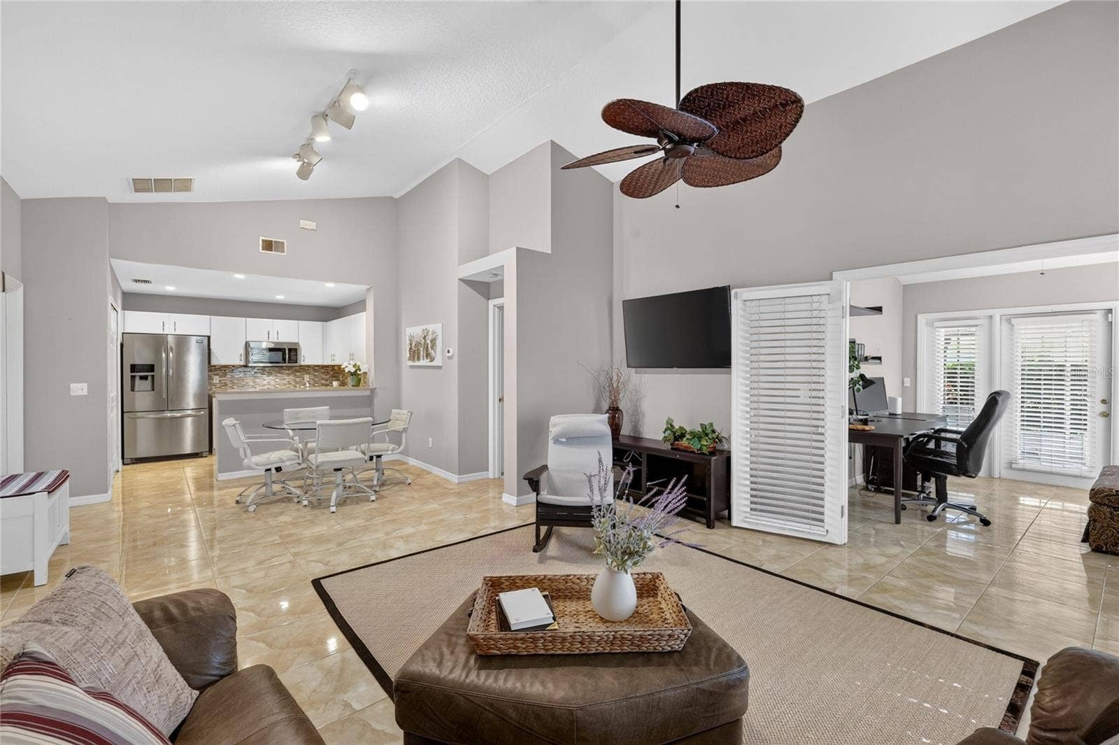 1771 COUNTRY CLUB BOULEVARD, Mount Dora, FL 32757