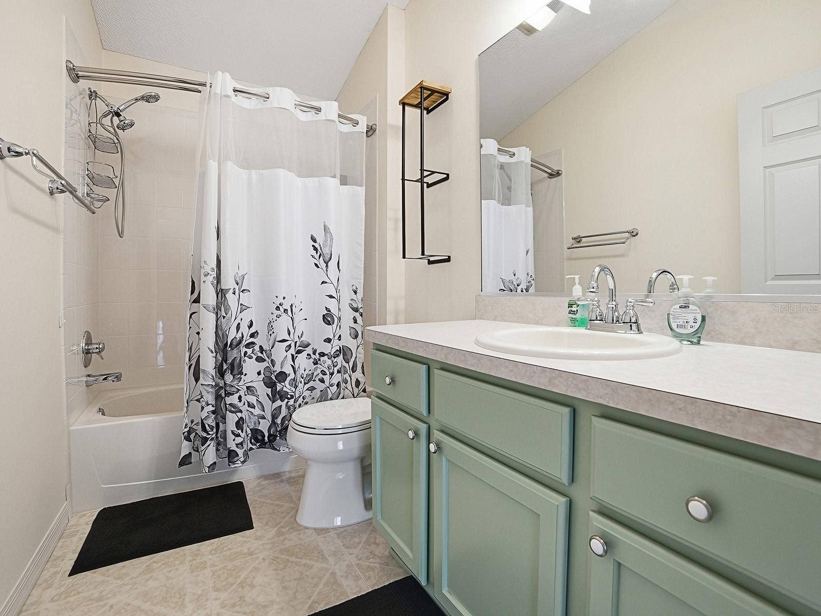 8457 SE 167TH FORSYTH STREET, The Villages, FL 32162 8457 SE 167TH FORSYTH STREET, The Villages, FL 32162