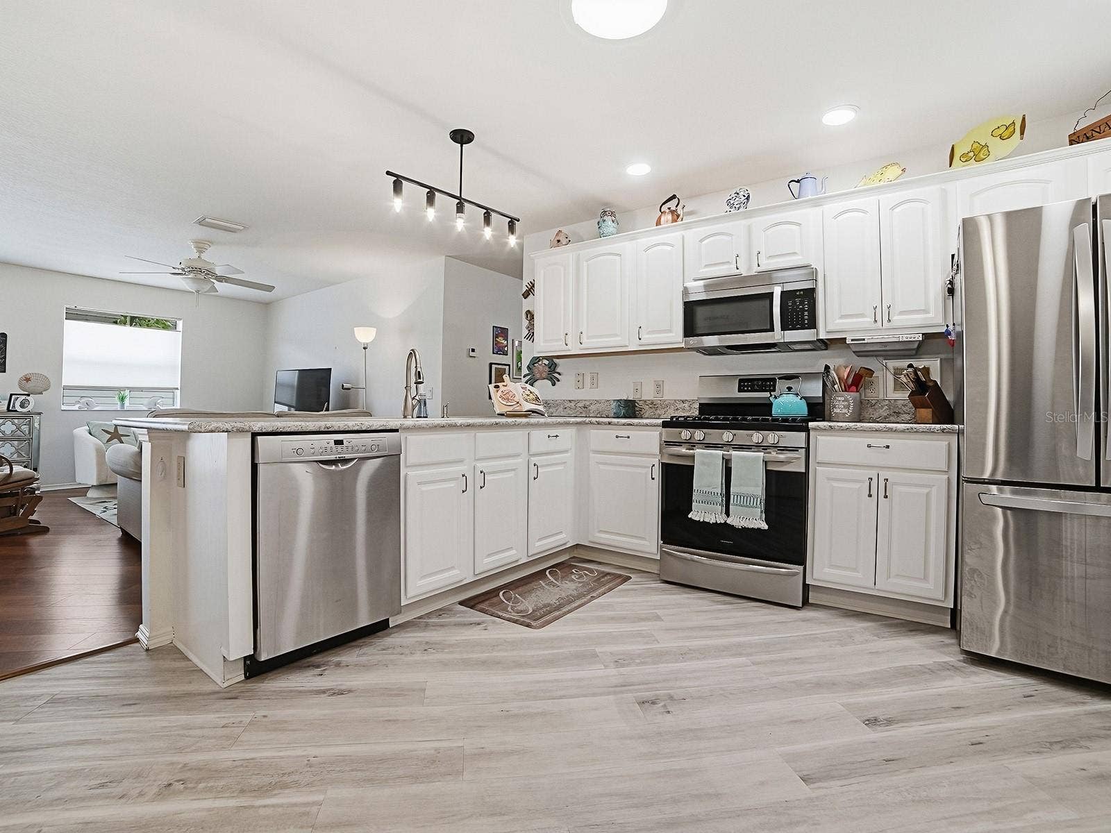 2023 JOHNSON COURT, The Villages, FL 32162 2023 JOHNSON COURT, The Villages, FL 32162