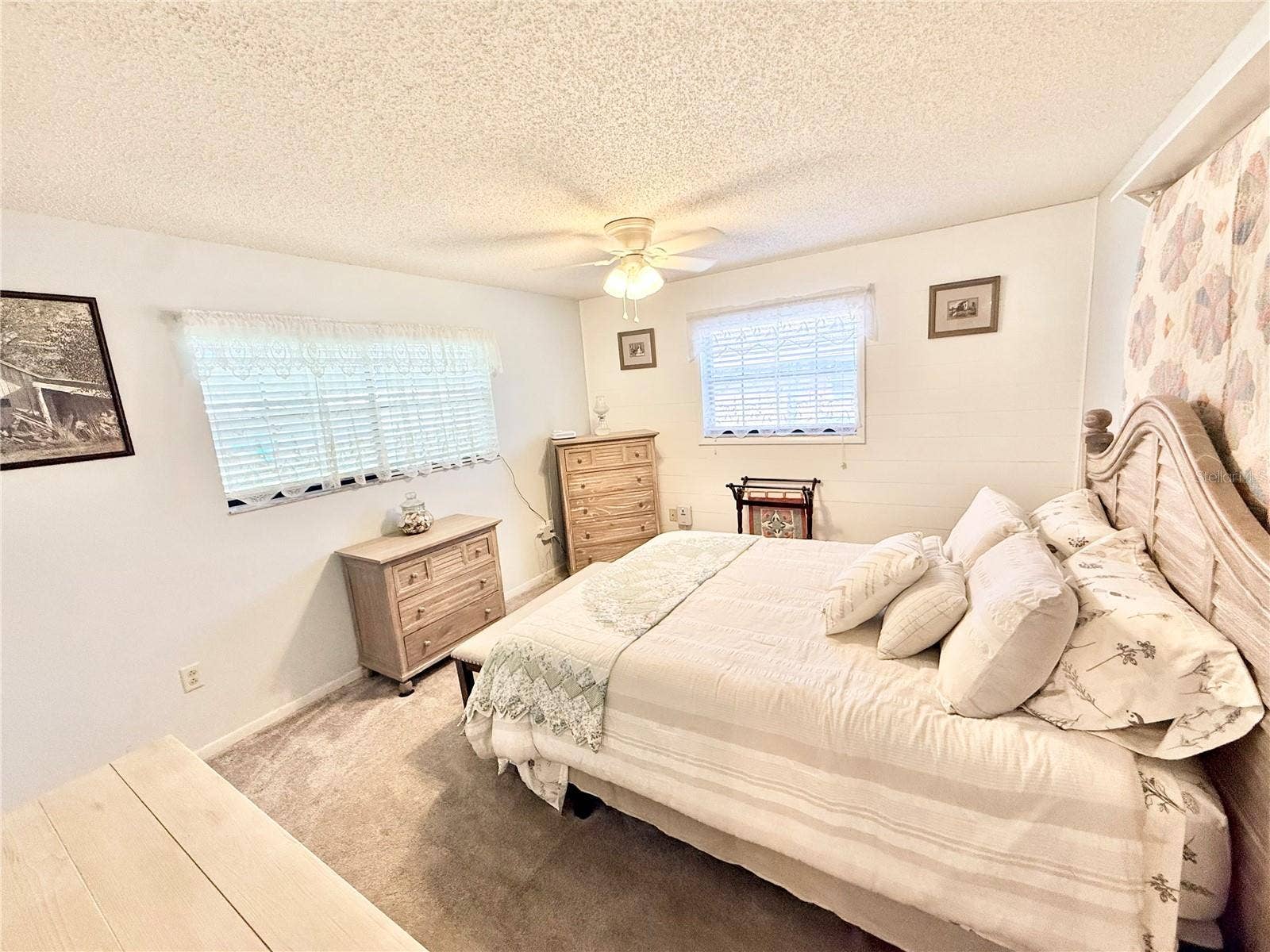 1031 PARK AVENUE, Tavares, FL 32778