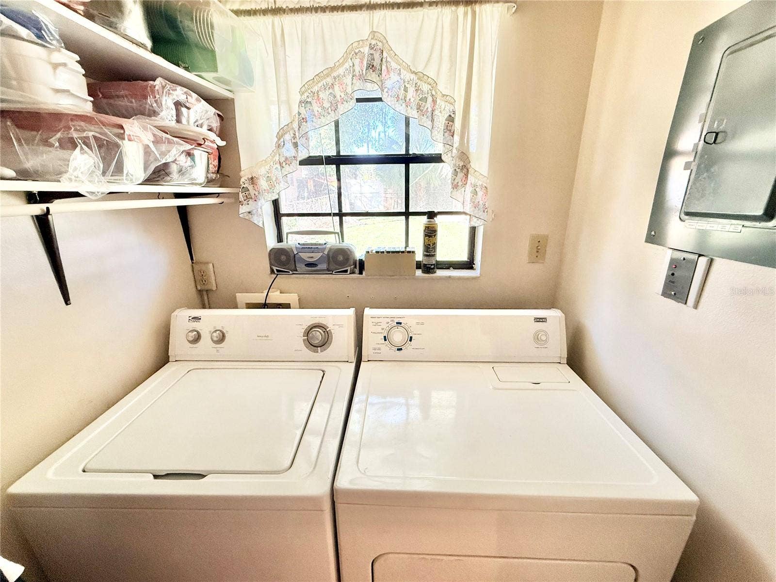 1031 PARK AVENUE, Tavares, FL 32778