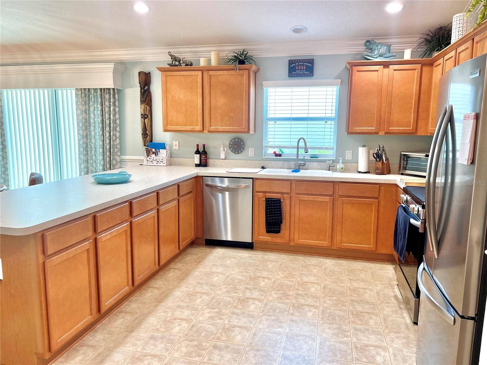 1820 FOLIAGE LANE, The Villages, FL 32162 1820 FOLIAGE LANE, The Villages, FL 32162