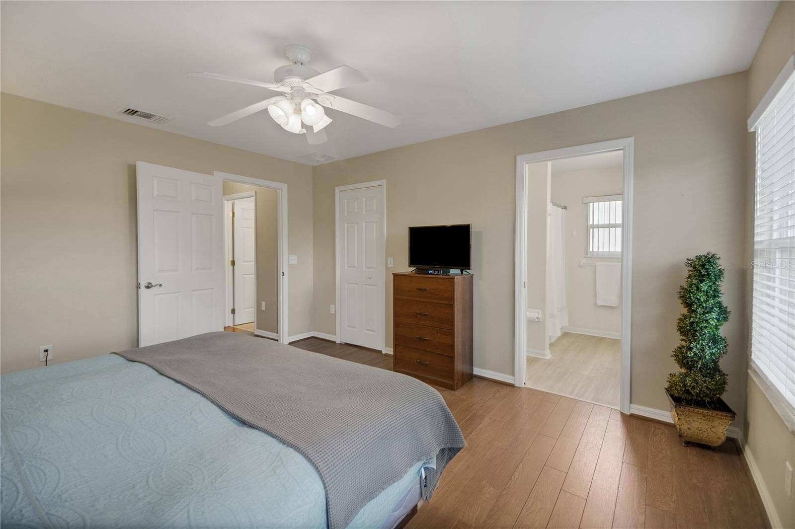 933 EAGLES LANDING, Leesburg, FL 34748