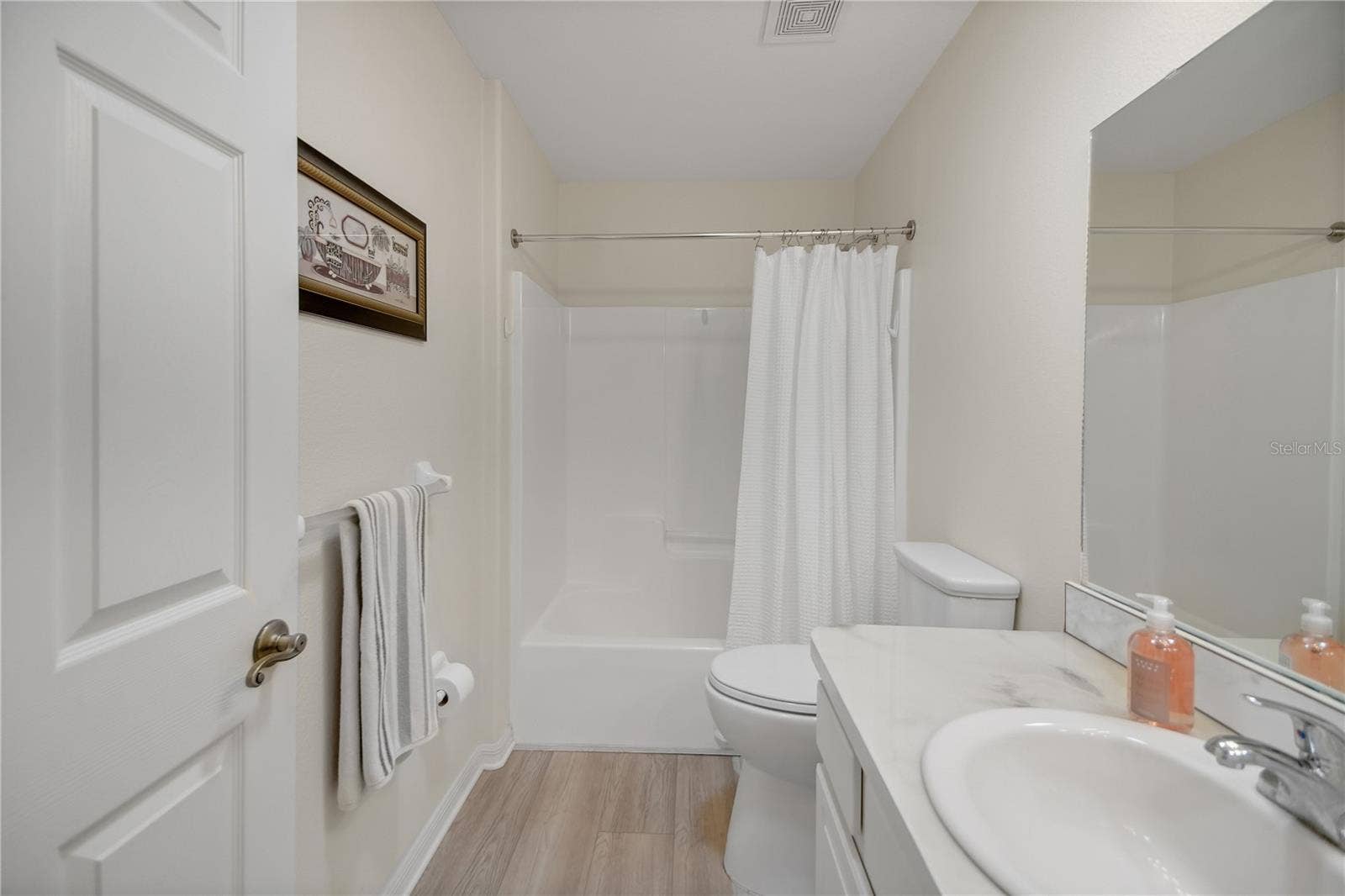 933 EAGLES LANDING, Leesburg, FL 34748