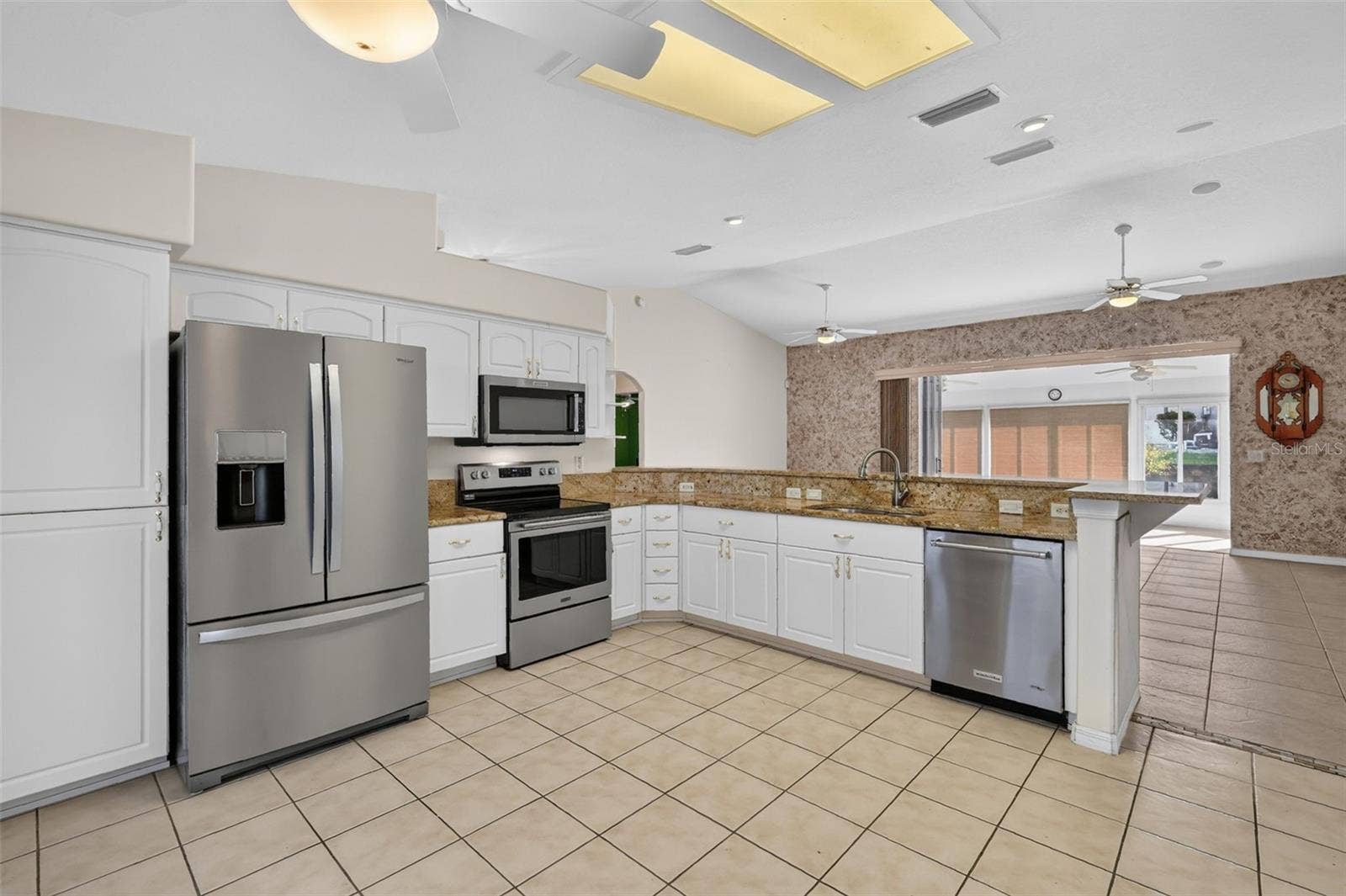 4631 GLEN COE STREET, Leesburg, FL 34748 4631 GLEN COE STREET, Leesburg, FL 34748