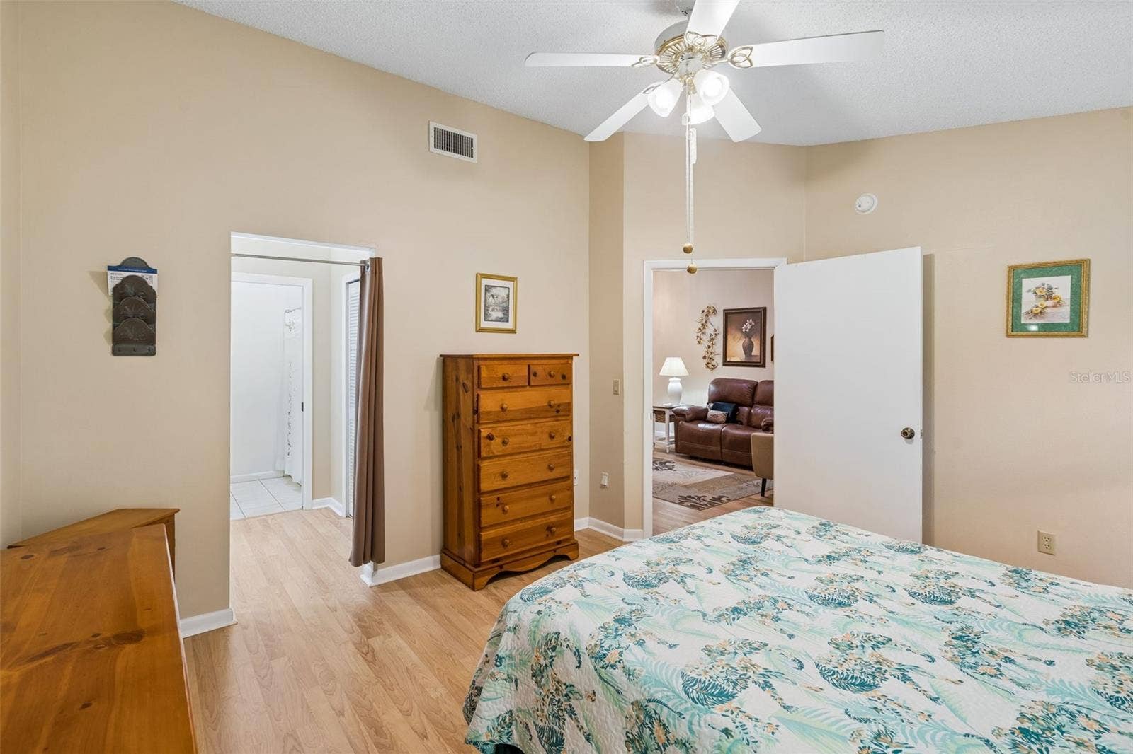 5546 ROSEWALL, Leesburg, FL 34748 Primary bedroom