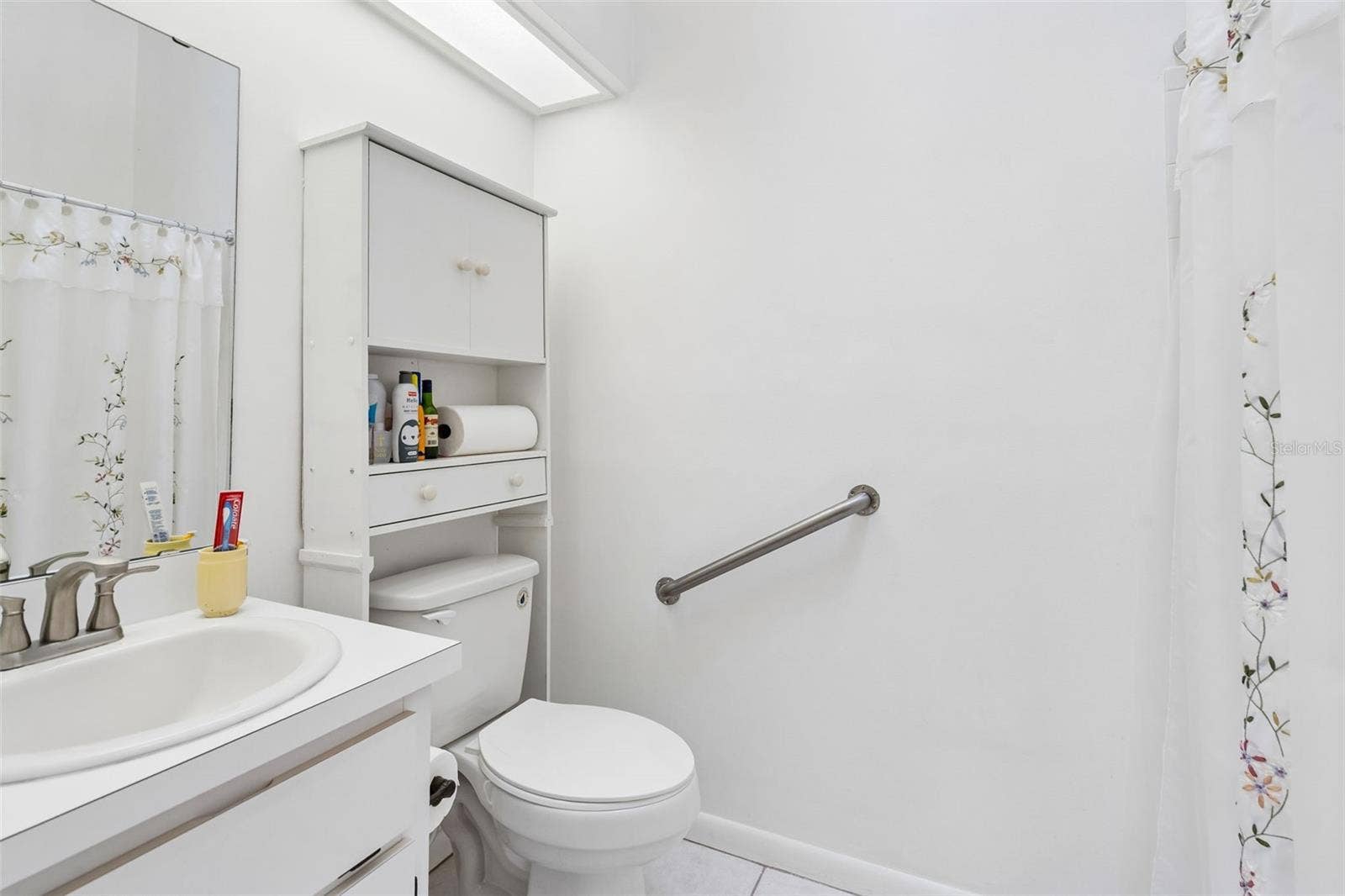 5546 ROSEWALL, Leesburg, FL 34748 Primary bathroom