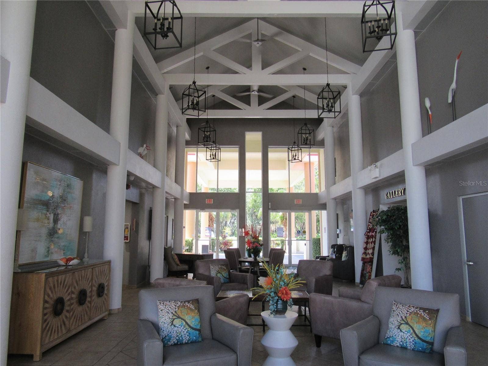 5546 ROSEWALL, Leesburg, FL 34748 Clubhouse lobby