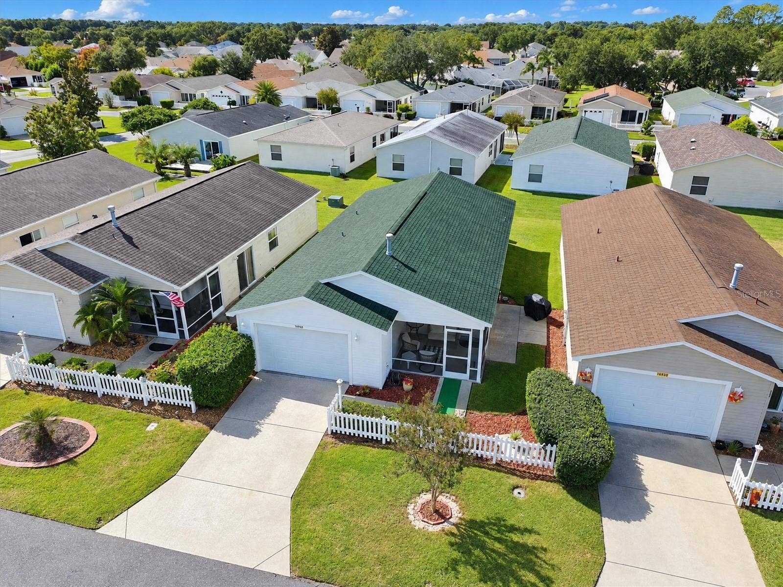 16940 SE 81ST ELLERSLIE COURT, The Villages, FL 32162 16940 SE 81ST ELLERSLIE COURT, The Villages, FL 32162