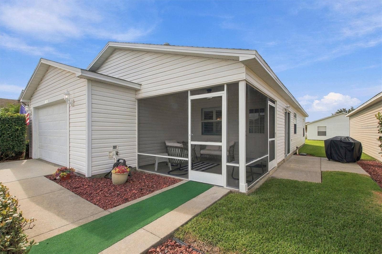 16940 SE 81ST ELLERSLIE COURT, The Villages, FL 32162 16940 SE 81ST ELLERSLIE COURT, The Villages, FL 32162
