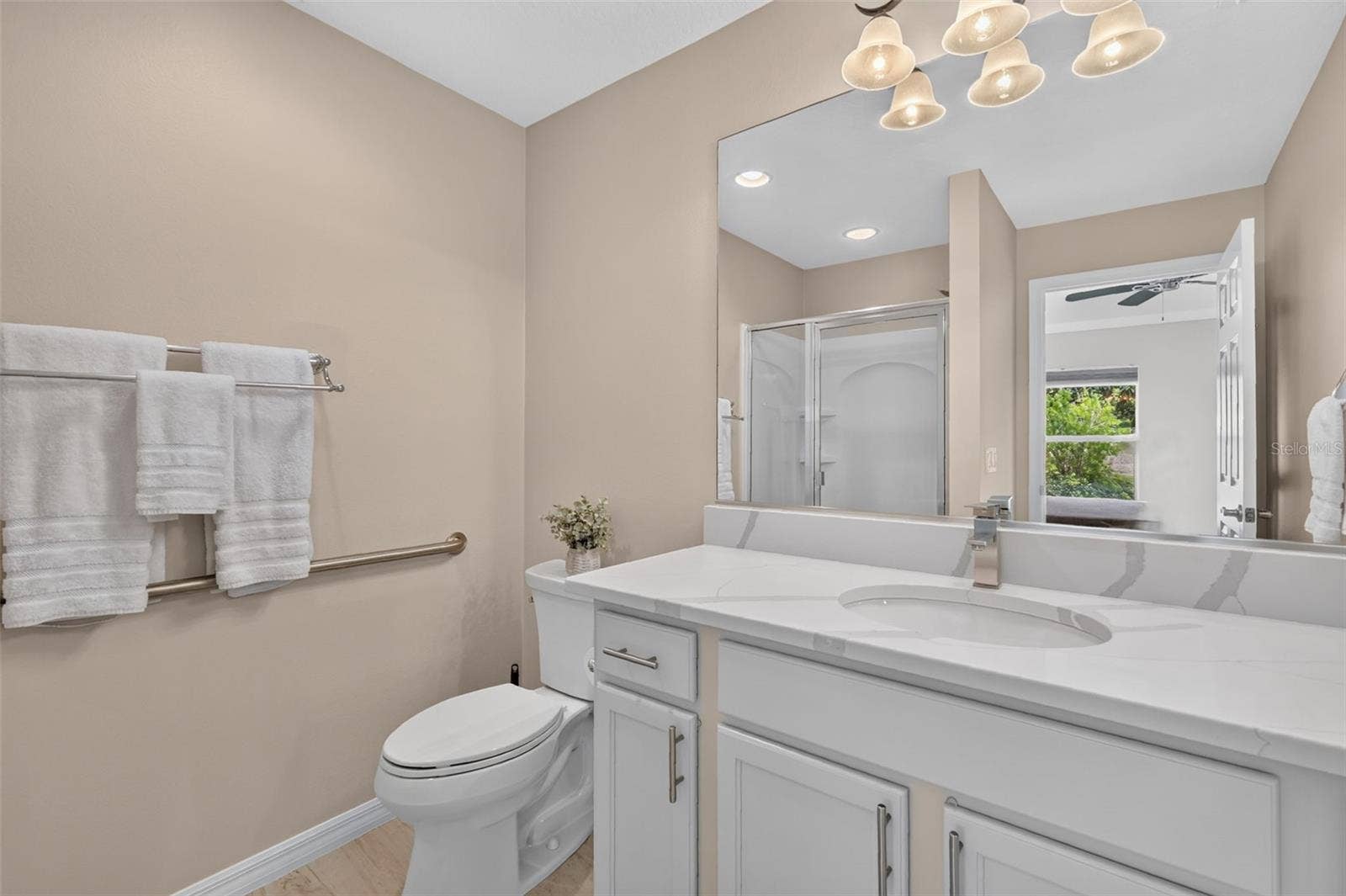 3435 ALLISON PLACE, The Villages, FL 32163 Primary Bath with Quartz Counters