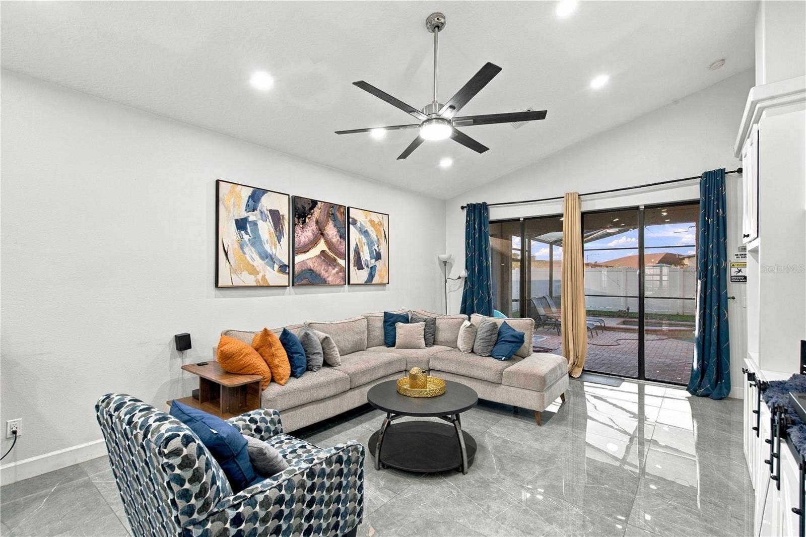 825 BRIDGEFORD CROSSING BOULEVARD, Davenport, FL 33837
