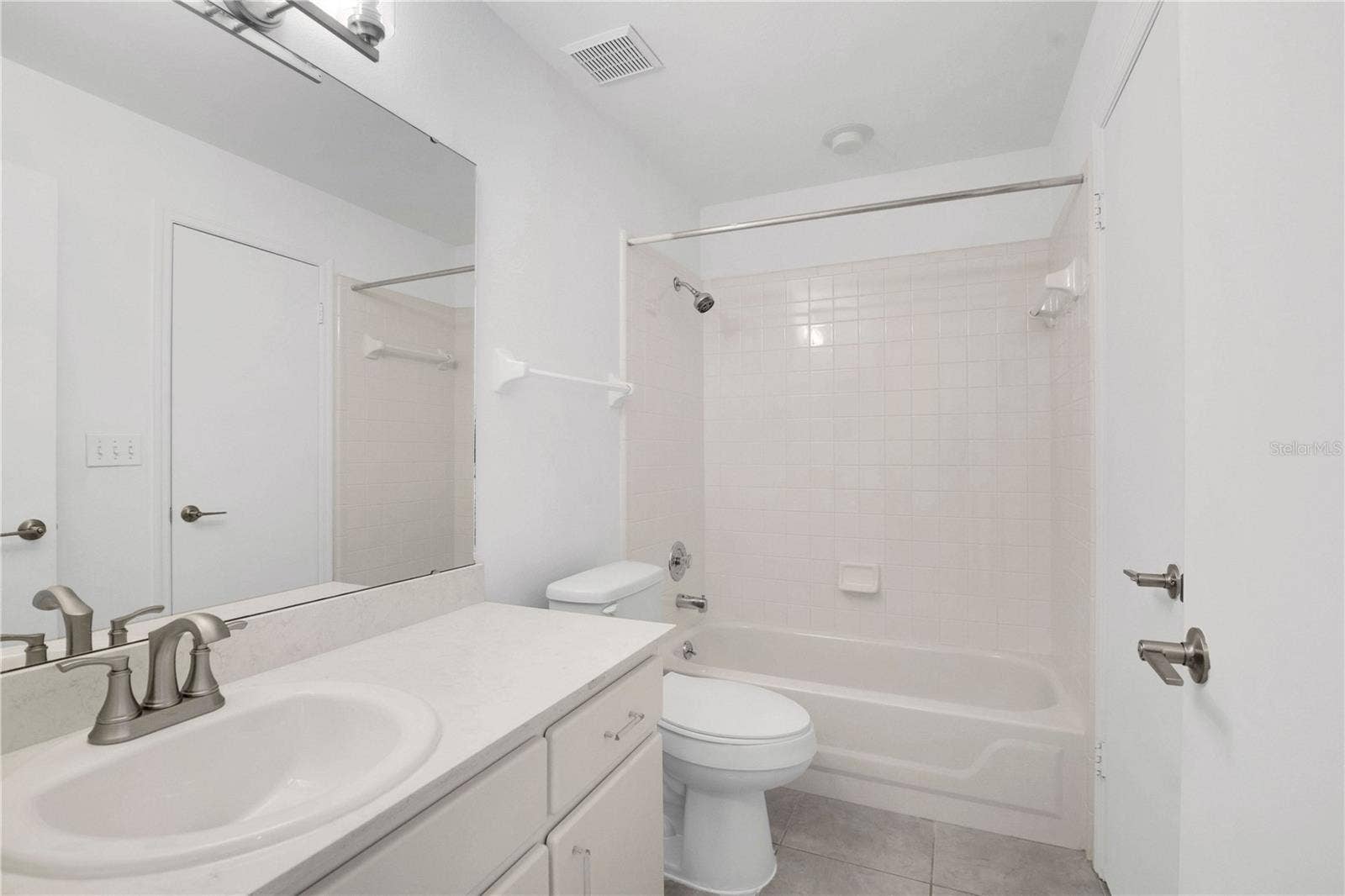 15741 GREATER GROVES BOULEVARD, Clermont, FL 34714 Bathroom 2