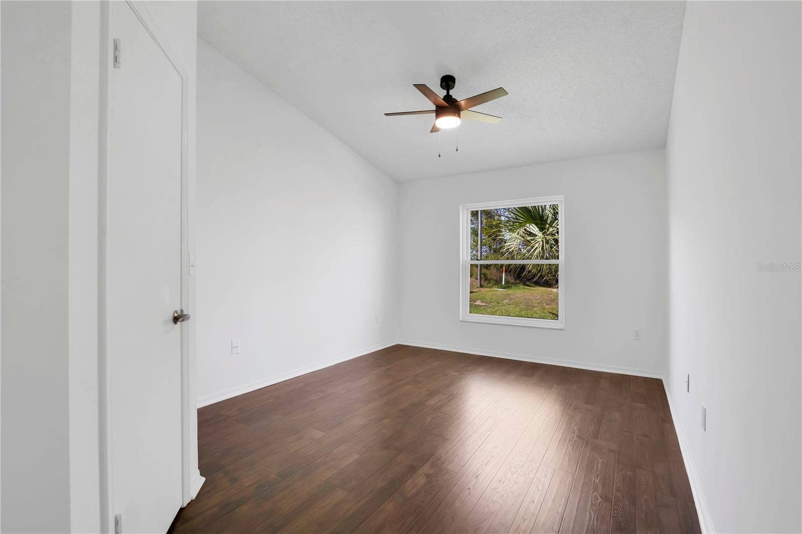 15741 GREATER GROVES BOULEVARD, Clermont, FL 34714 En-suite Bedroom 2