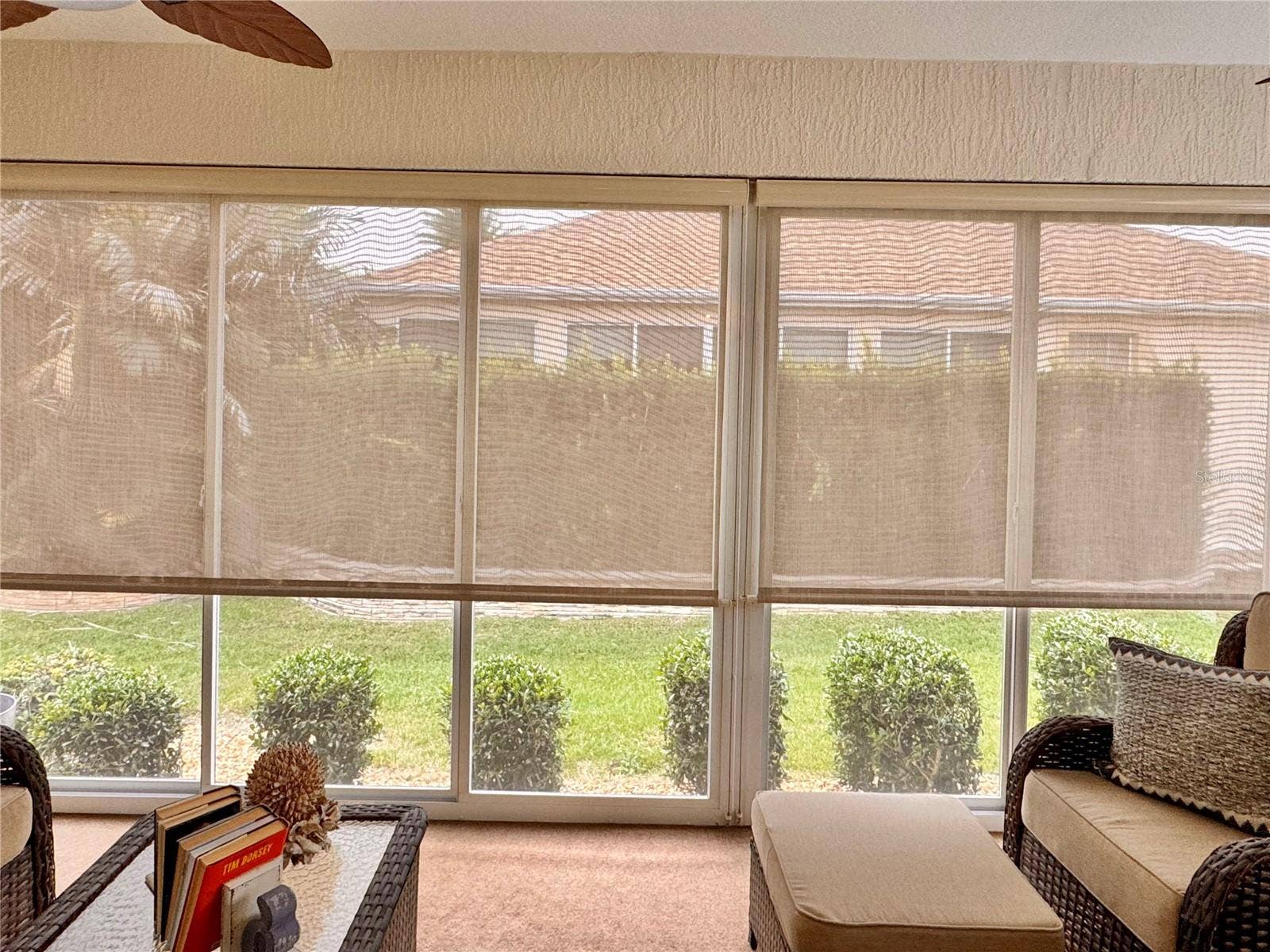 2268 SUTTON TERRACE, The Villages, FL 32162 Automatic shades