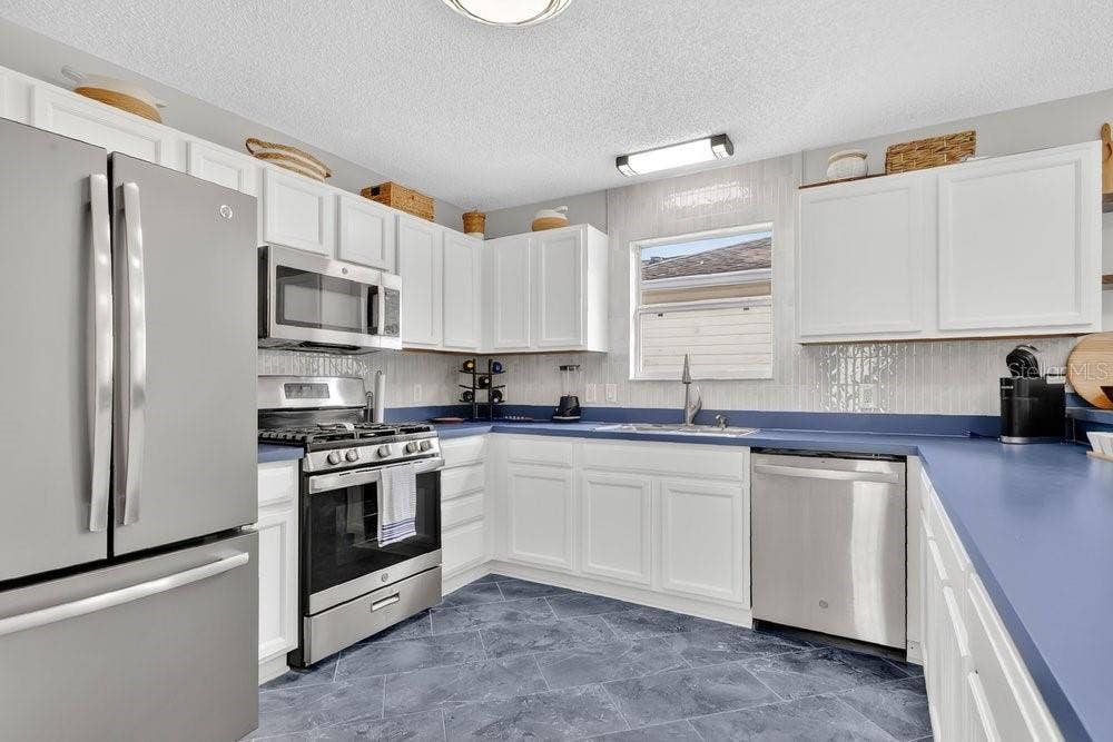 9108 SE 177TH BELMONT PLACE, The Villages, FL 32162 9108 SE 177TH BELMONT PLACE, The Villages, FL 32162