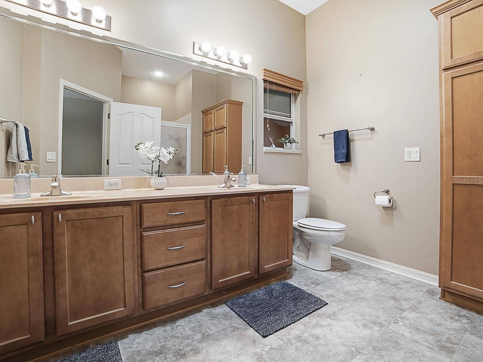1596 OAK FOREST DRIVE, The Villages, FL 32162
