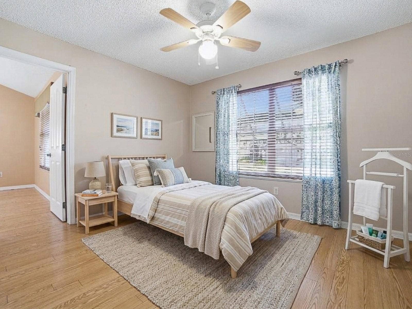 1596 OAK FOREST DRIVE, The Villages, FL 32162