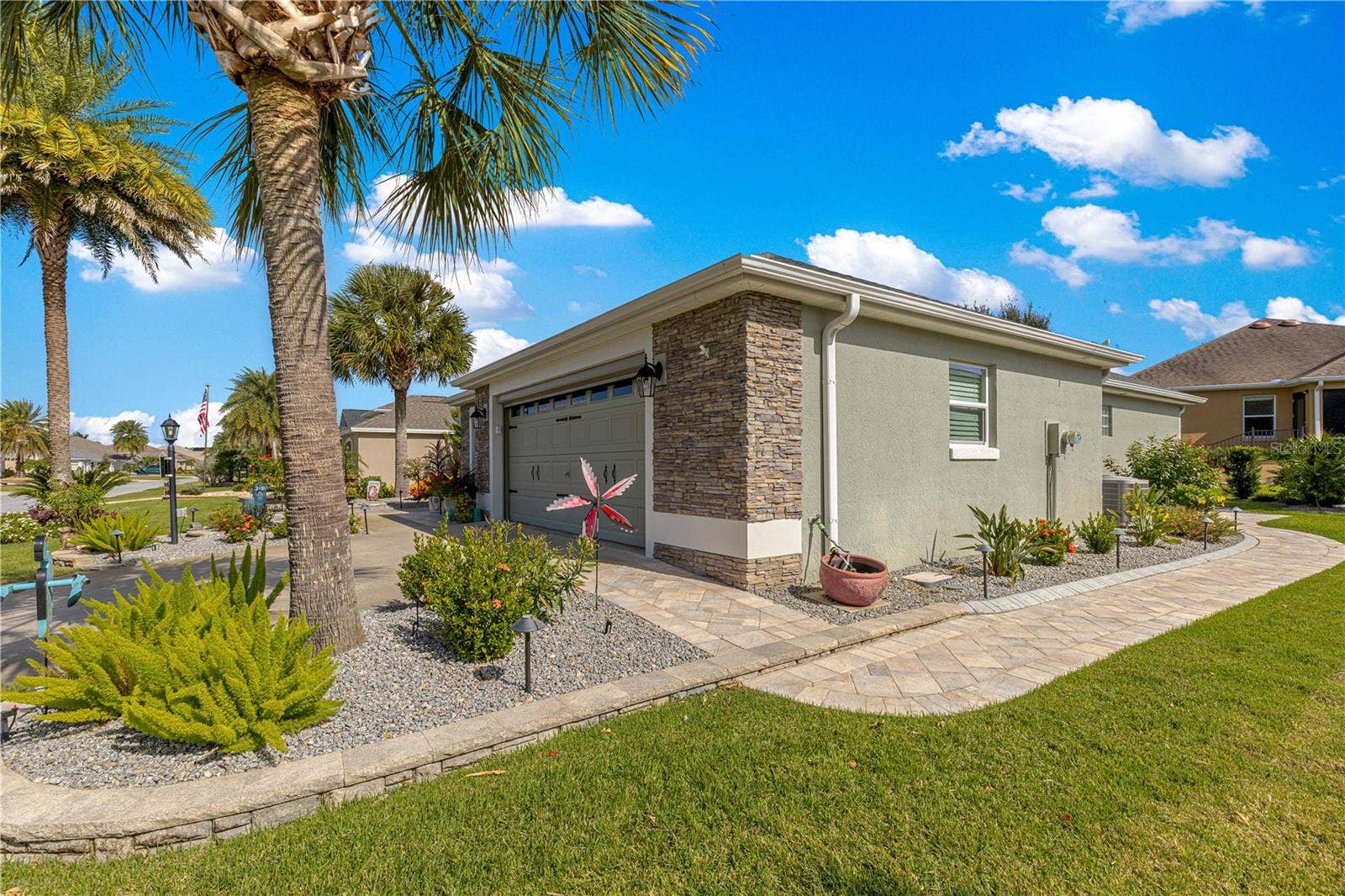 3015 DAFOE TERRACE, The Villages, FL 32163 PAVERBRICK WALK-WAY