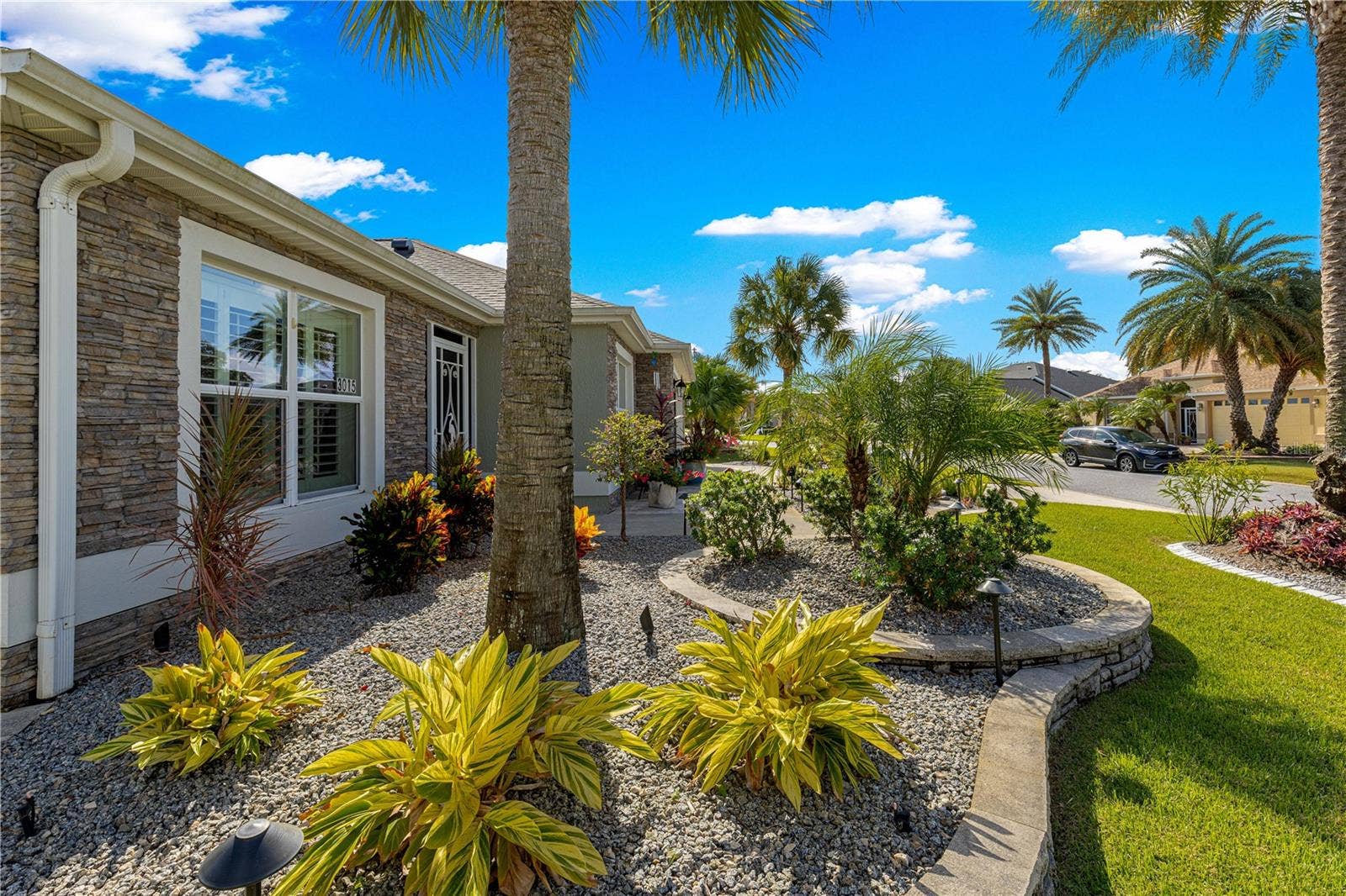 3015 DAFOE TERRACE, The Villages, FL 32163 STUNNING LANDSCAPING