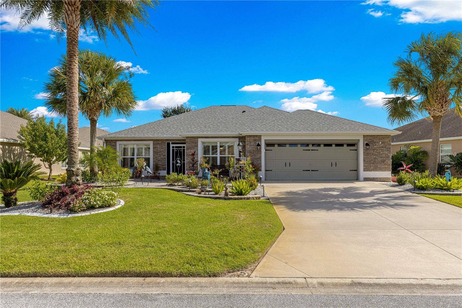 3015 DAFOE TERRACE, The Villages, FL 32163 WIDE DRIVEWAY
