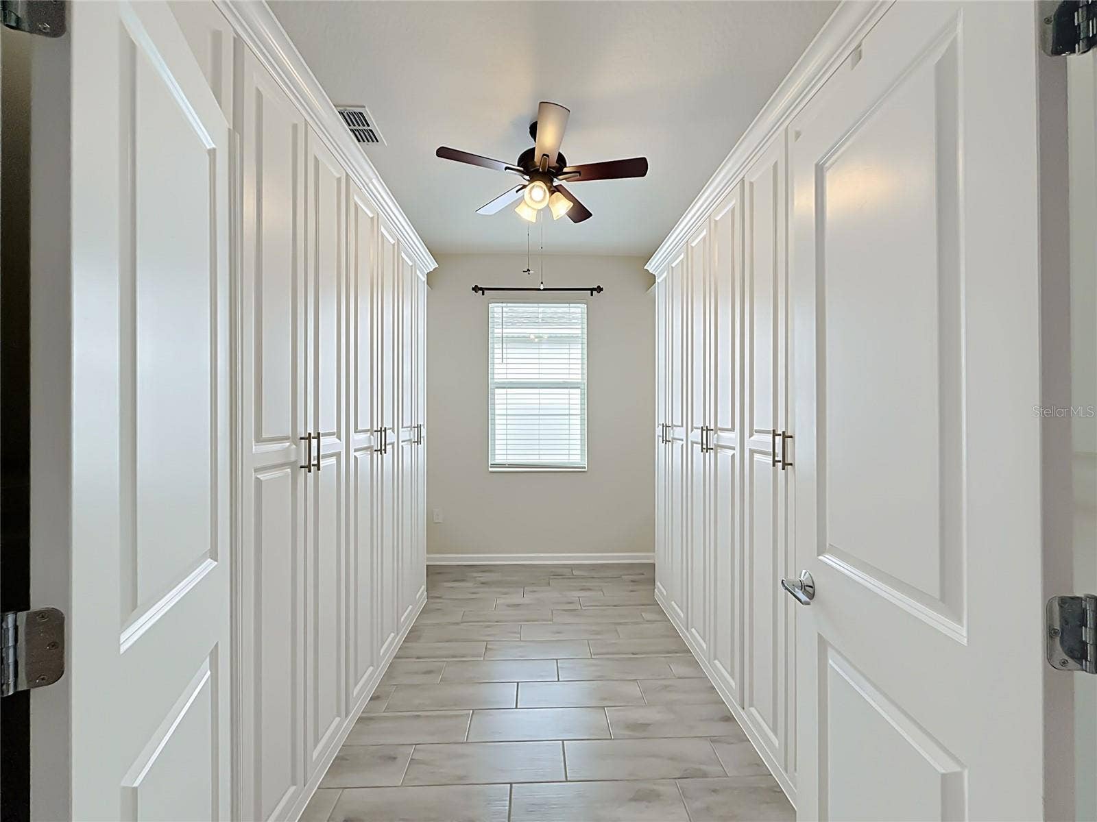 860 CARMILLION CT, Groveland, FL 34736 860 CARMILLION CT, Groveland, FL 34736