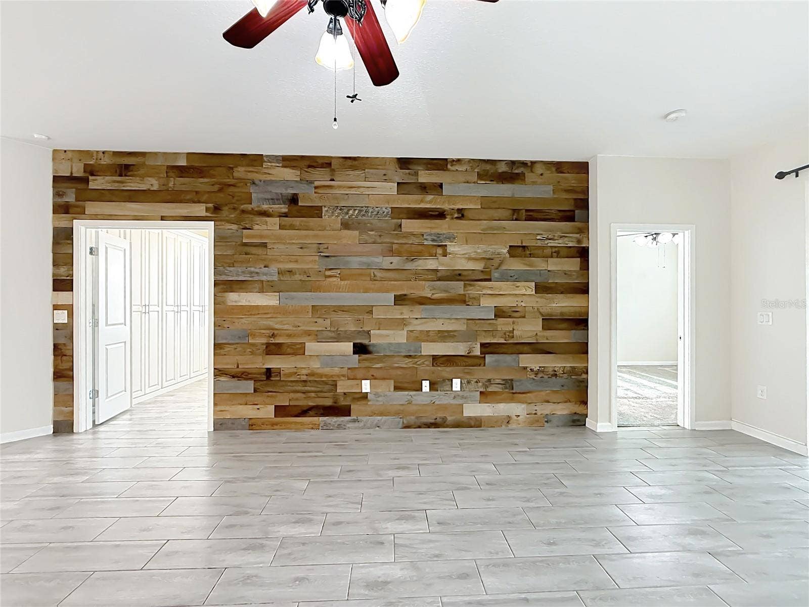 860 CARMILLION CT, Groveland, FL 34736 860 CARMILLION CT, Groveland, FL 34736