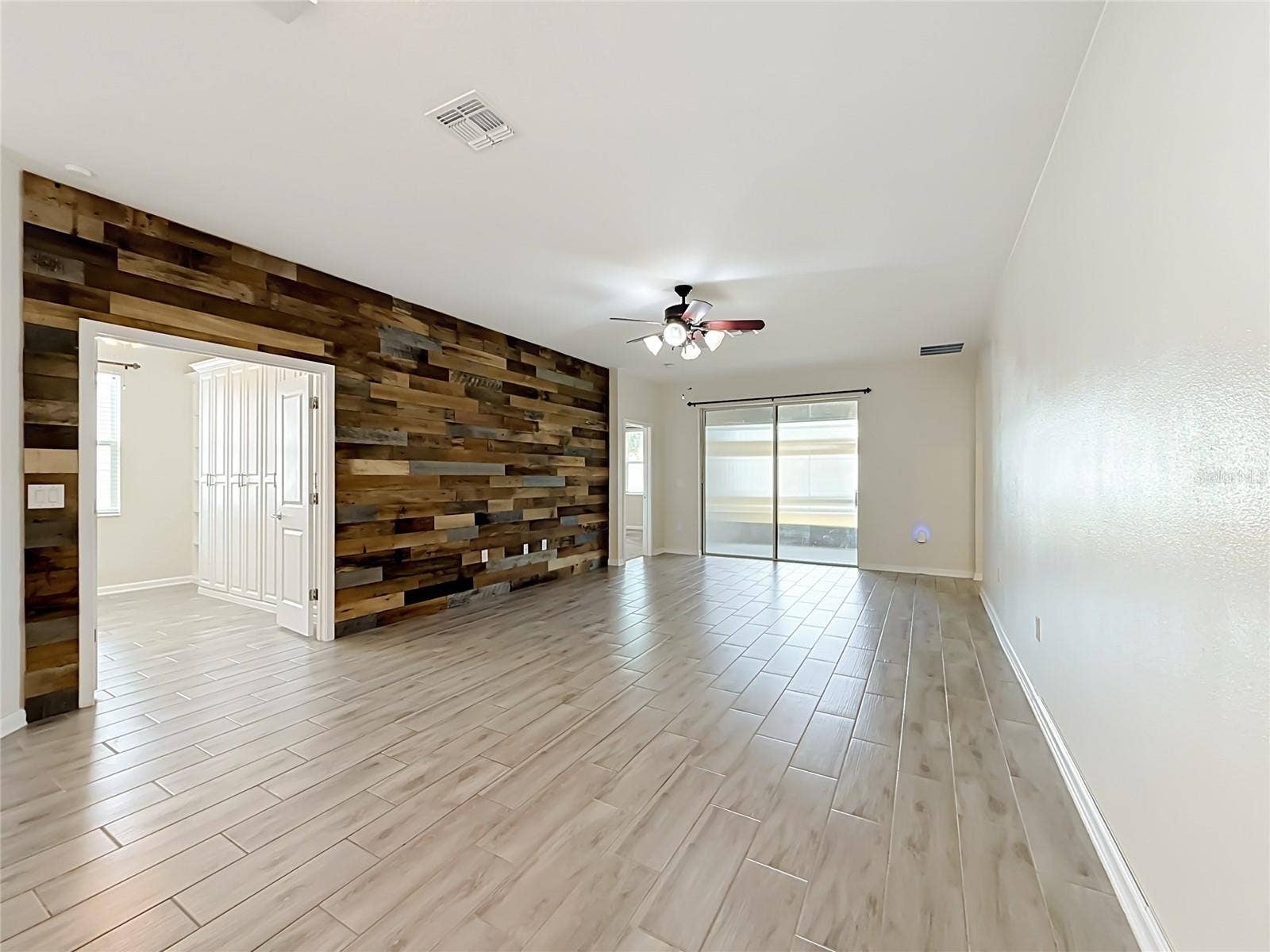 860 CARMILLION CT, Groveland, FL 34736 860 CARMILLION CT, Groveland, FL 34736