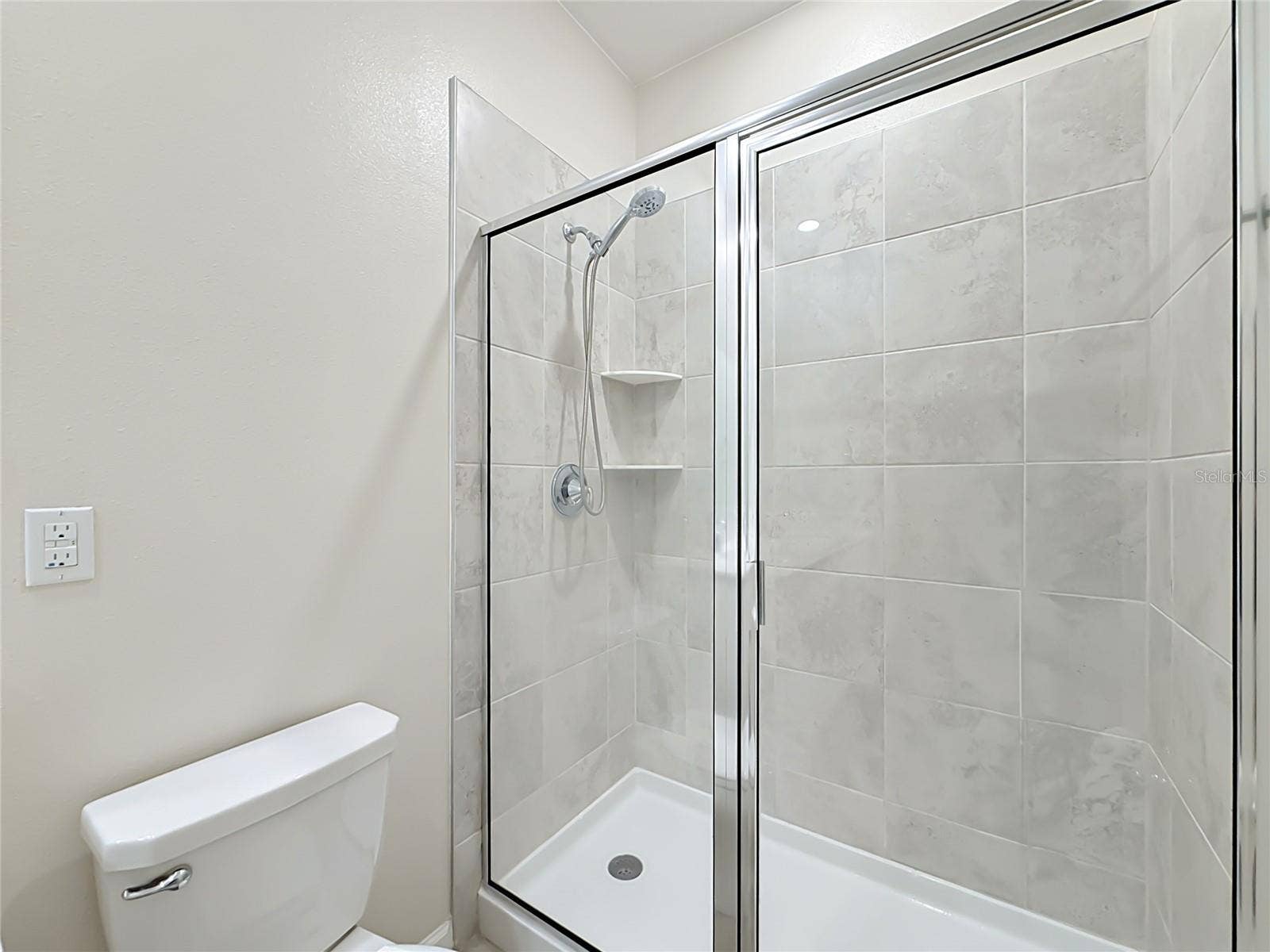 860 CARMILLION CT, Groveland, FL 34736 860 CARMILLION CT, Groveland, FL 34736