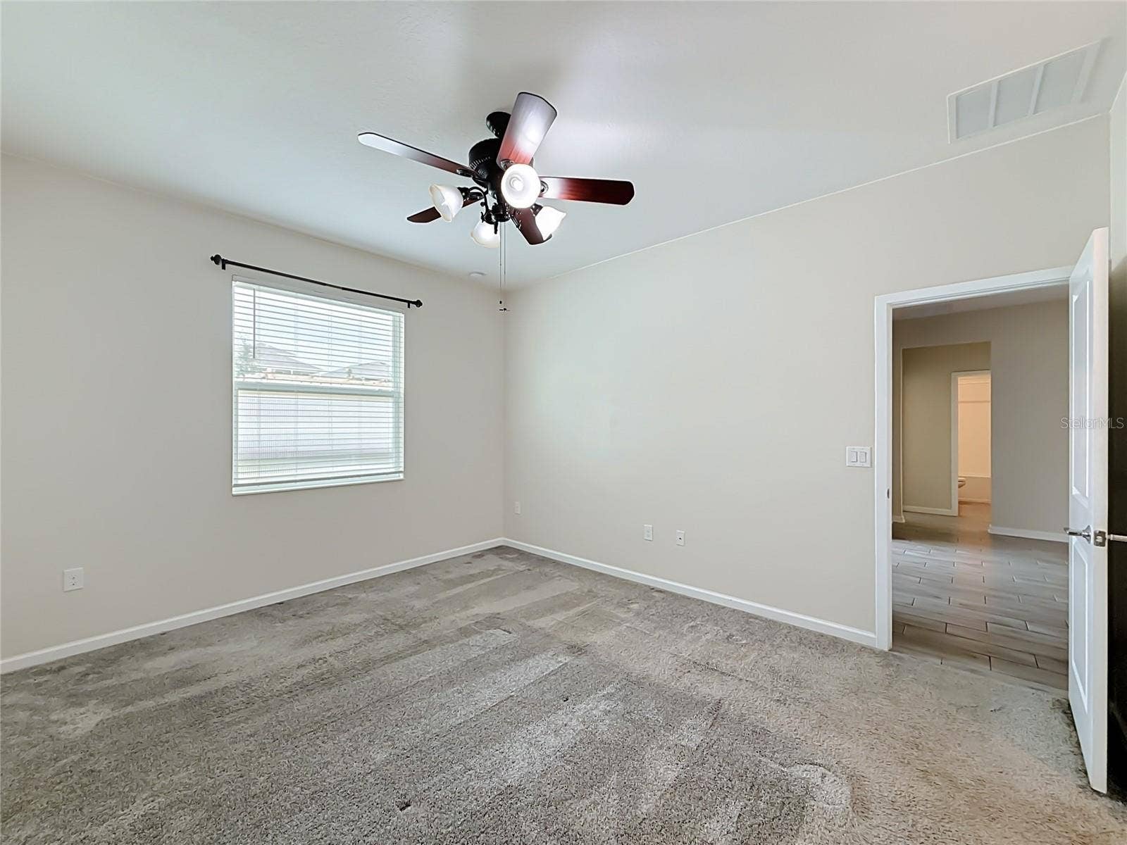 860 CARMILLION CT, Groveland, FL 34736 860 CARMILLION CT, Groveland, FL 34736
