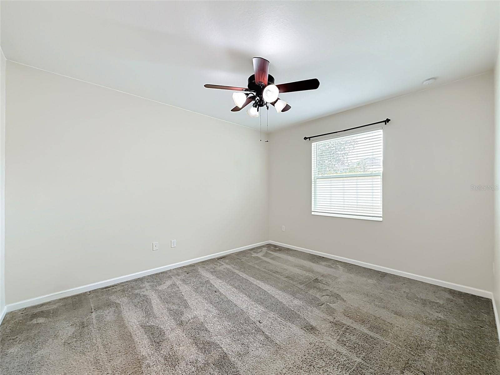 860 CARMILLION CT, Groveland, FL 34736 860 CARMILLION CT, Groveland, FL 34736