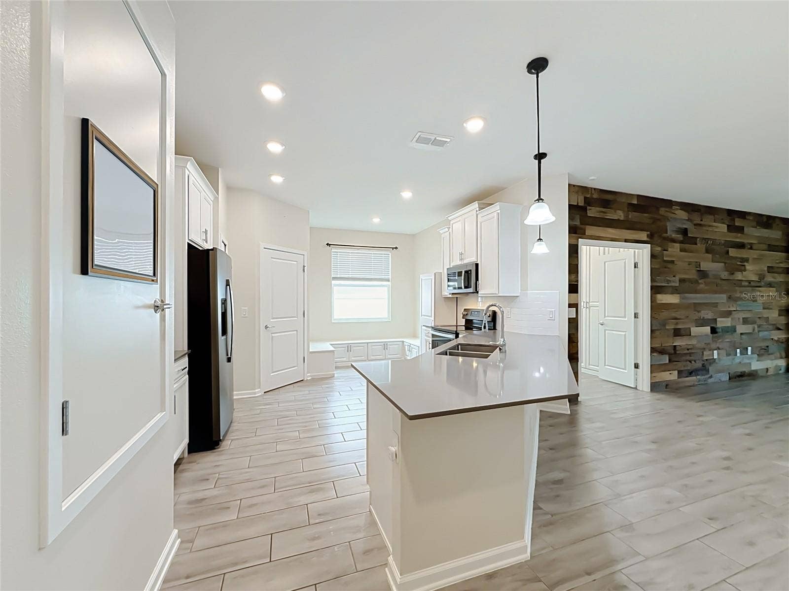 860 CARMILLION CT, Groveland, FL 34736 860 CARMILLION CT, Groveland, FL 34736