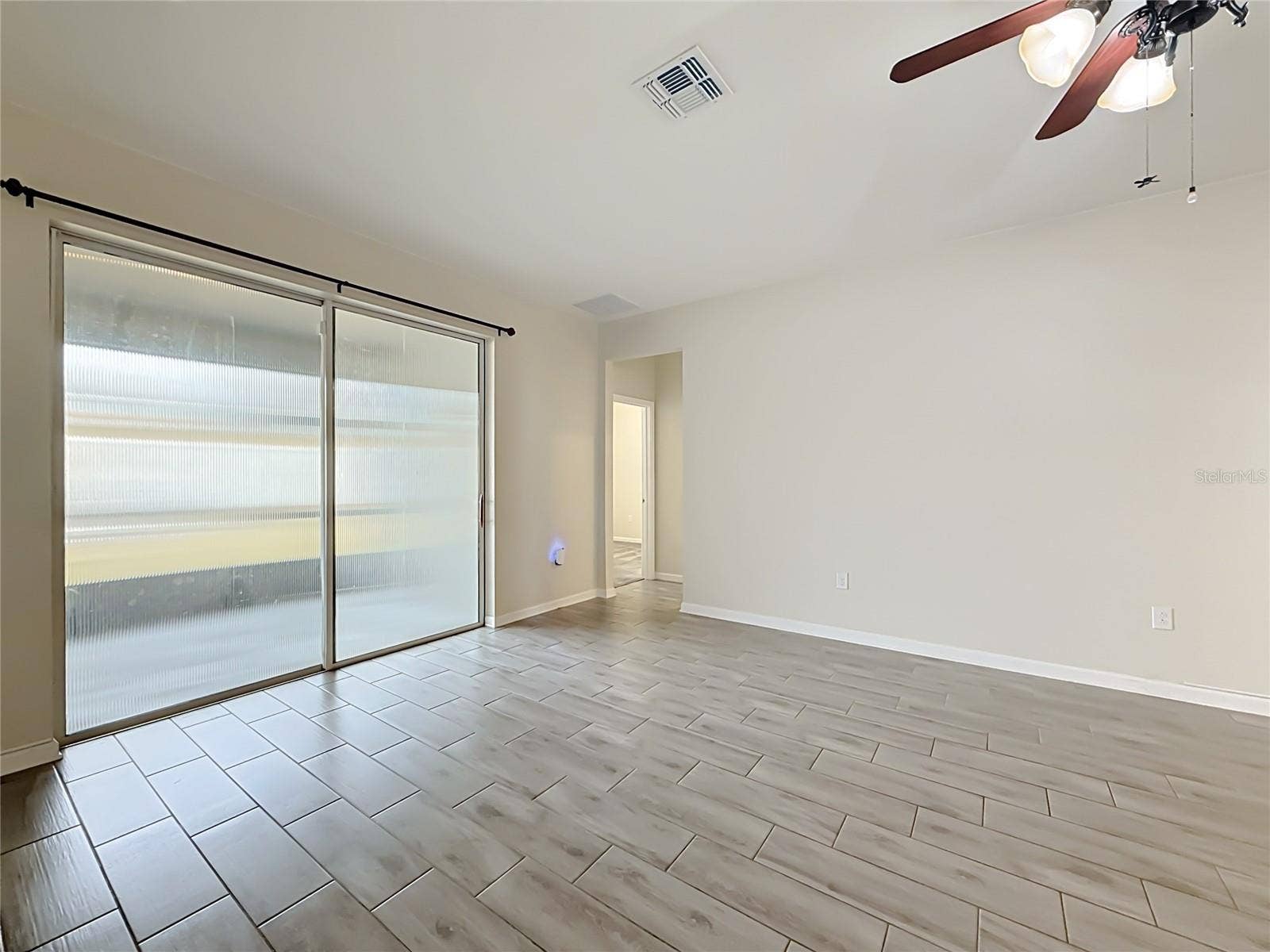 860 CARMILLION CT, Groveland, FL 34736 860 CARMILLION CT, Groveland, FL 34736