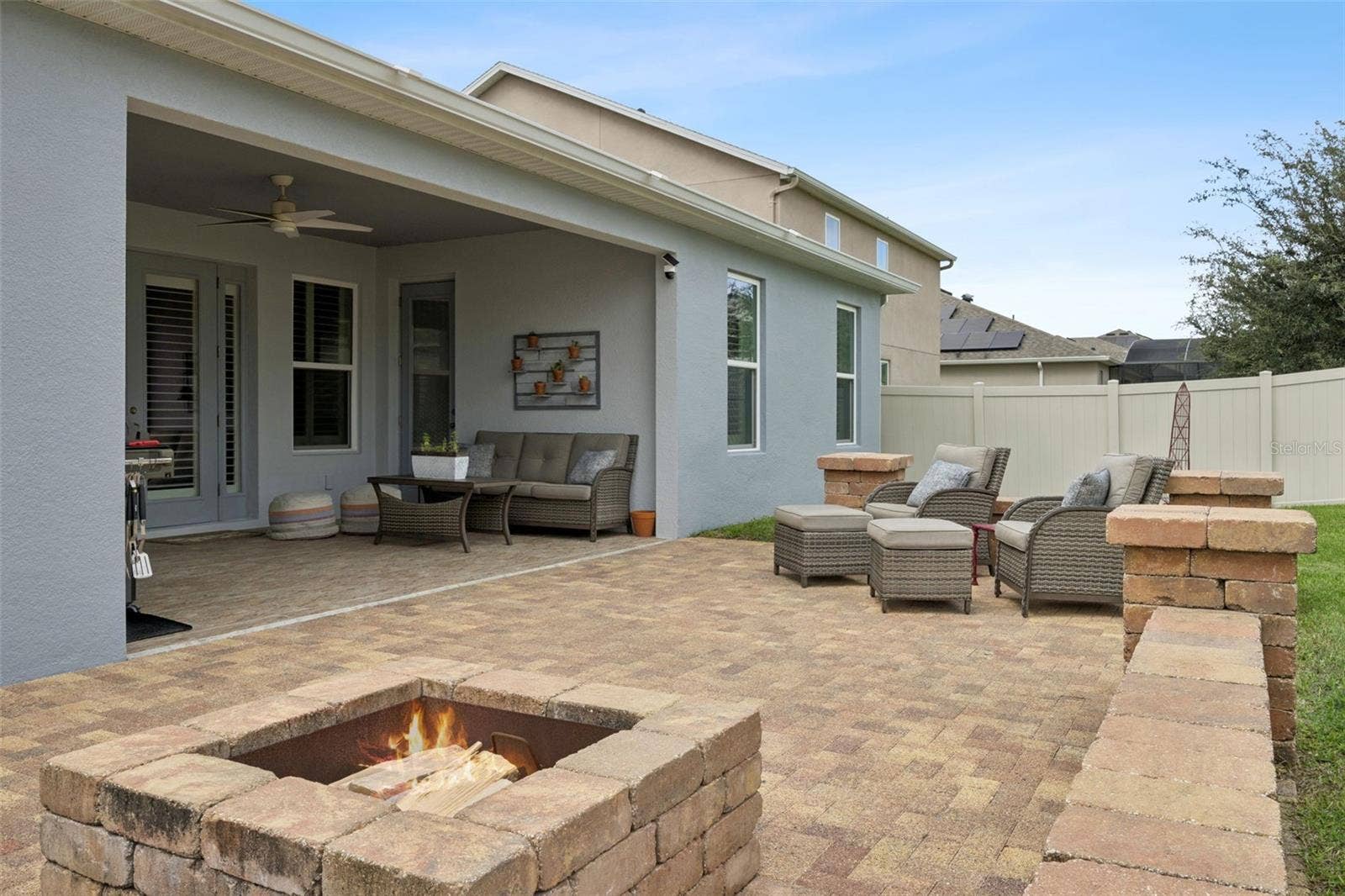 Lanai & Patio