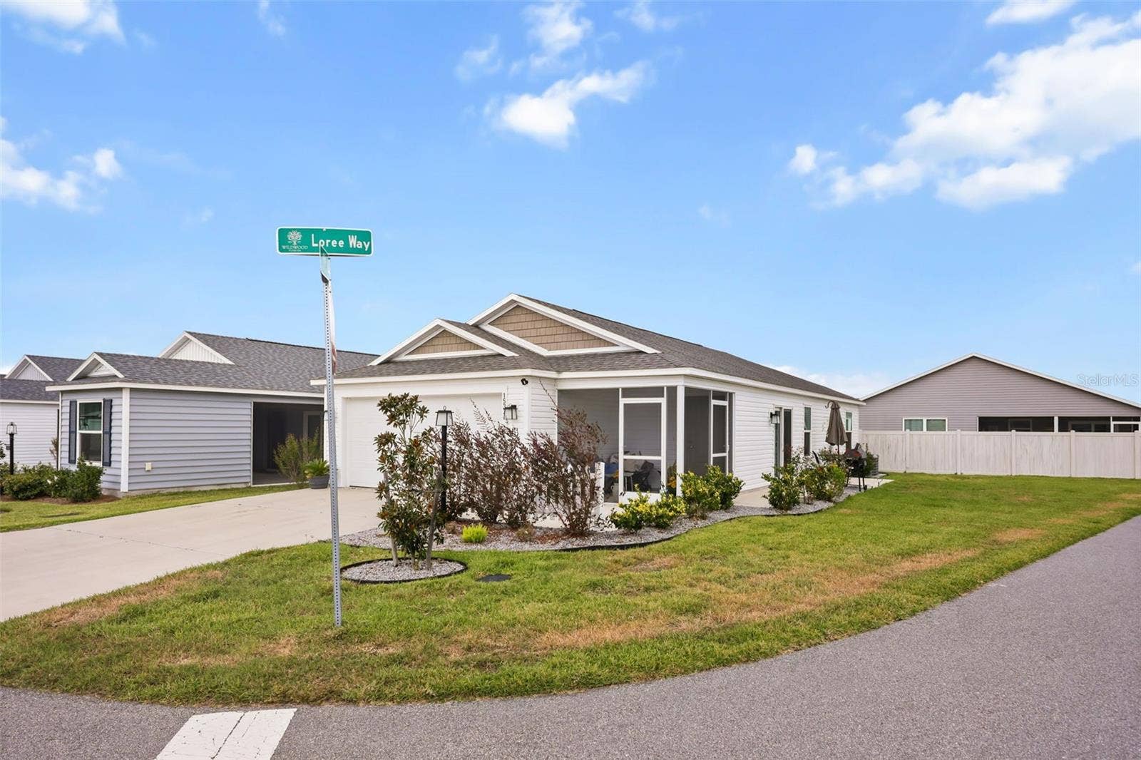 1533 LUCA LANE, The Villages, FL 34762 1533 LUCA LANE, The Villages, FL 34762