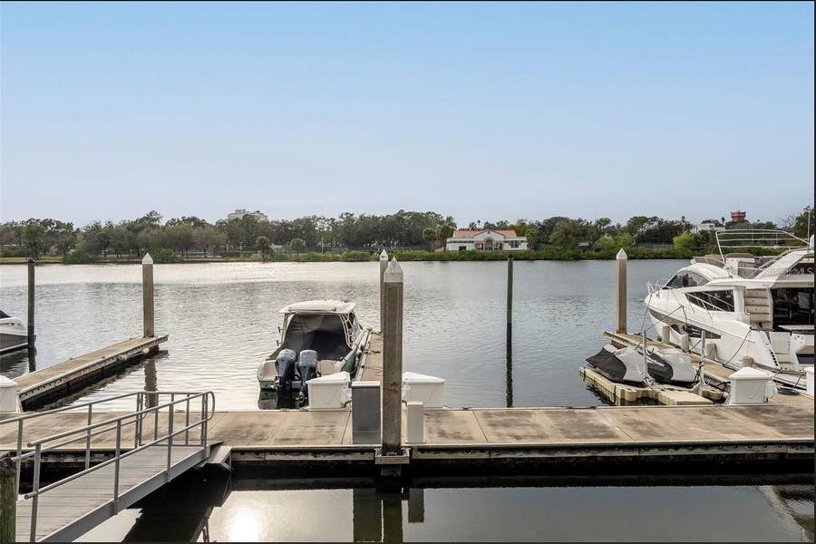 Property photo for 60 MARINER WAY, #60, Tampa, FL