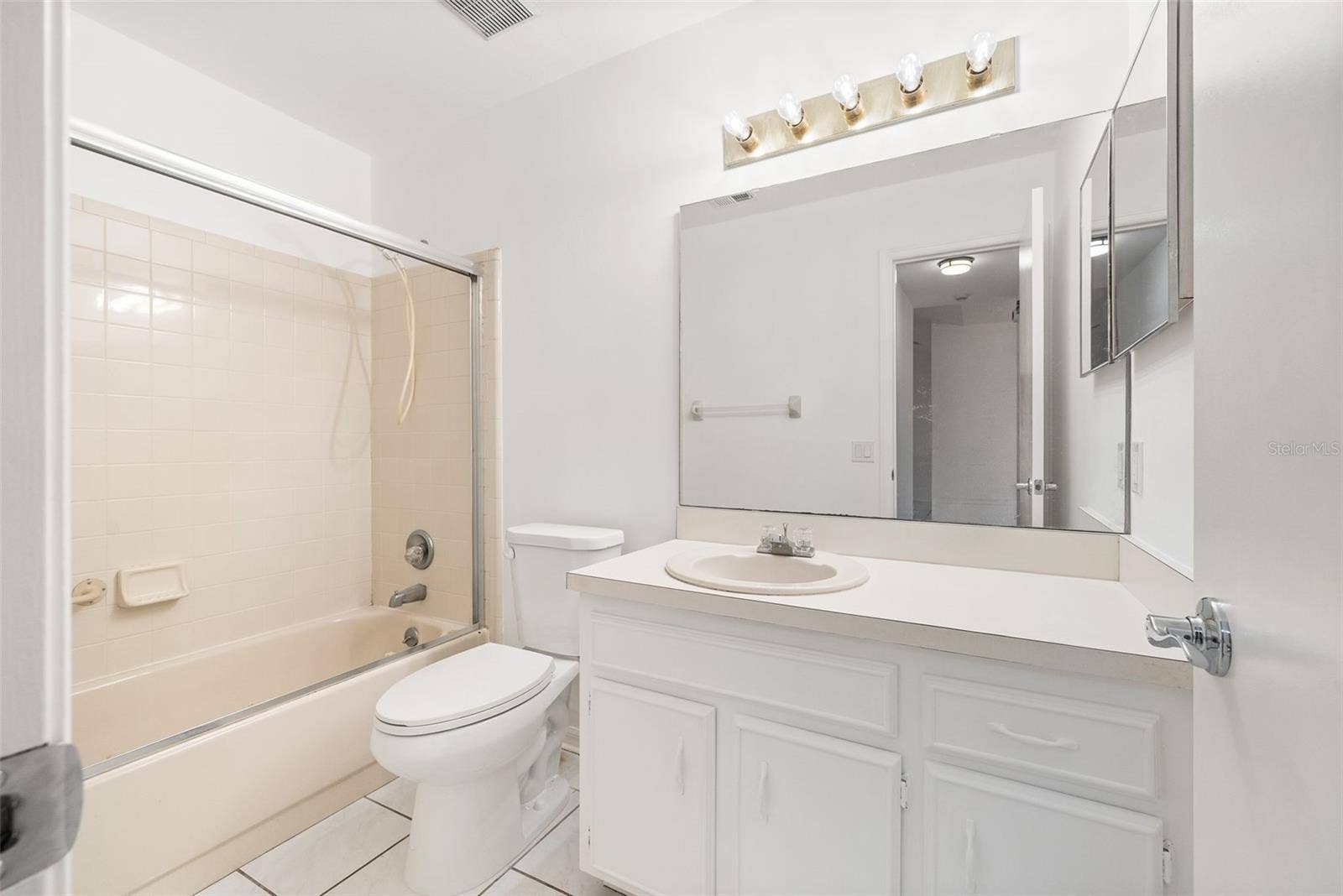 3723 NW 55TH PLACE, Gainesville, FL 32653 3723 NW 55TH PLACE, Gainesville, FL 32653