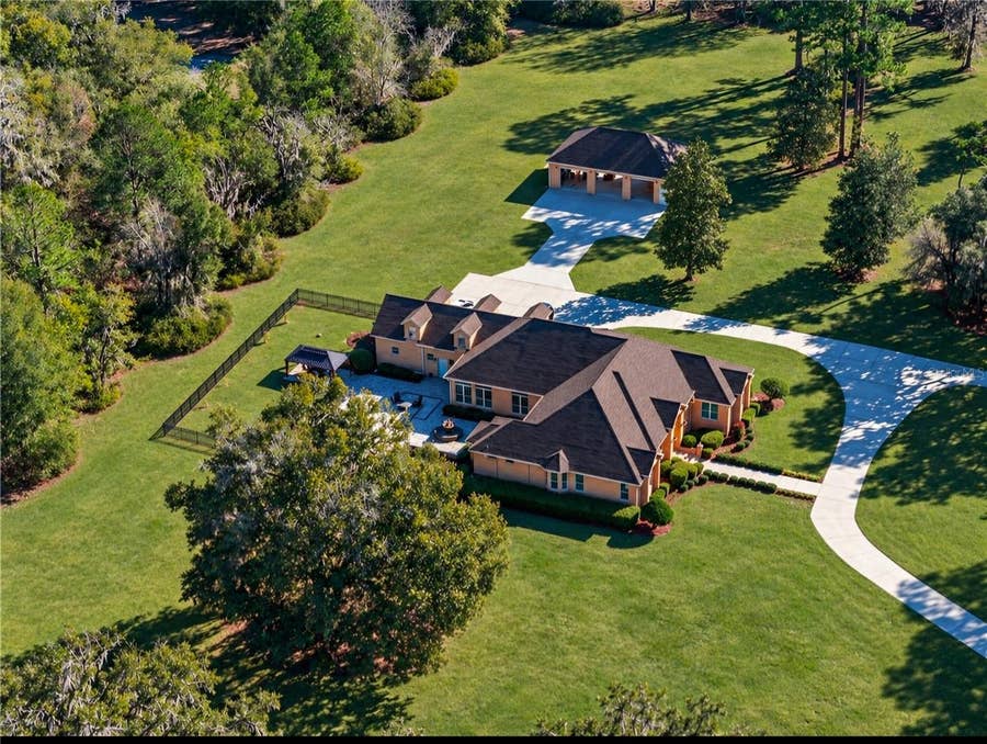 Property photo for 573 SE NATURE DRIVE, Lake City, FL