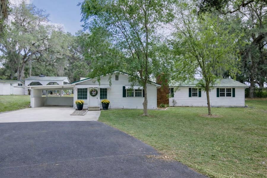 Property photo for 7893 S US HIGHWAY 441, Lake City, FL
